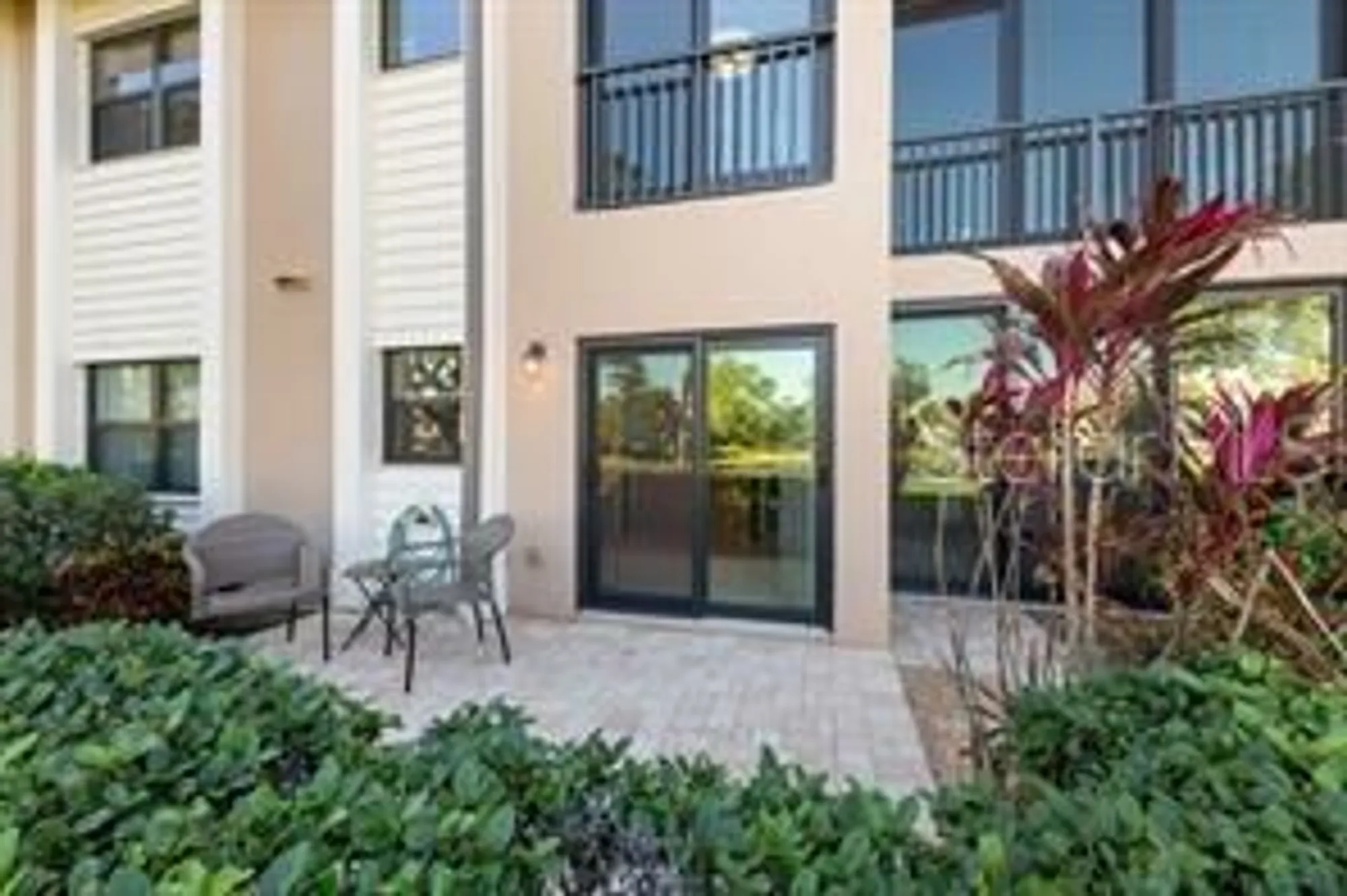 Property Slideshow image 16 of 52 | 5259 heron way # 103, Sarasota, FL, 34231