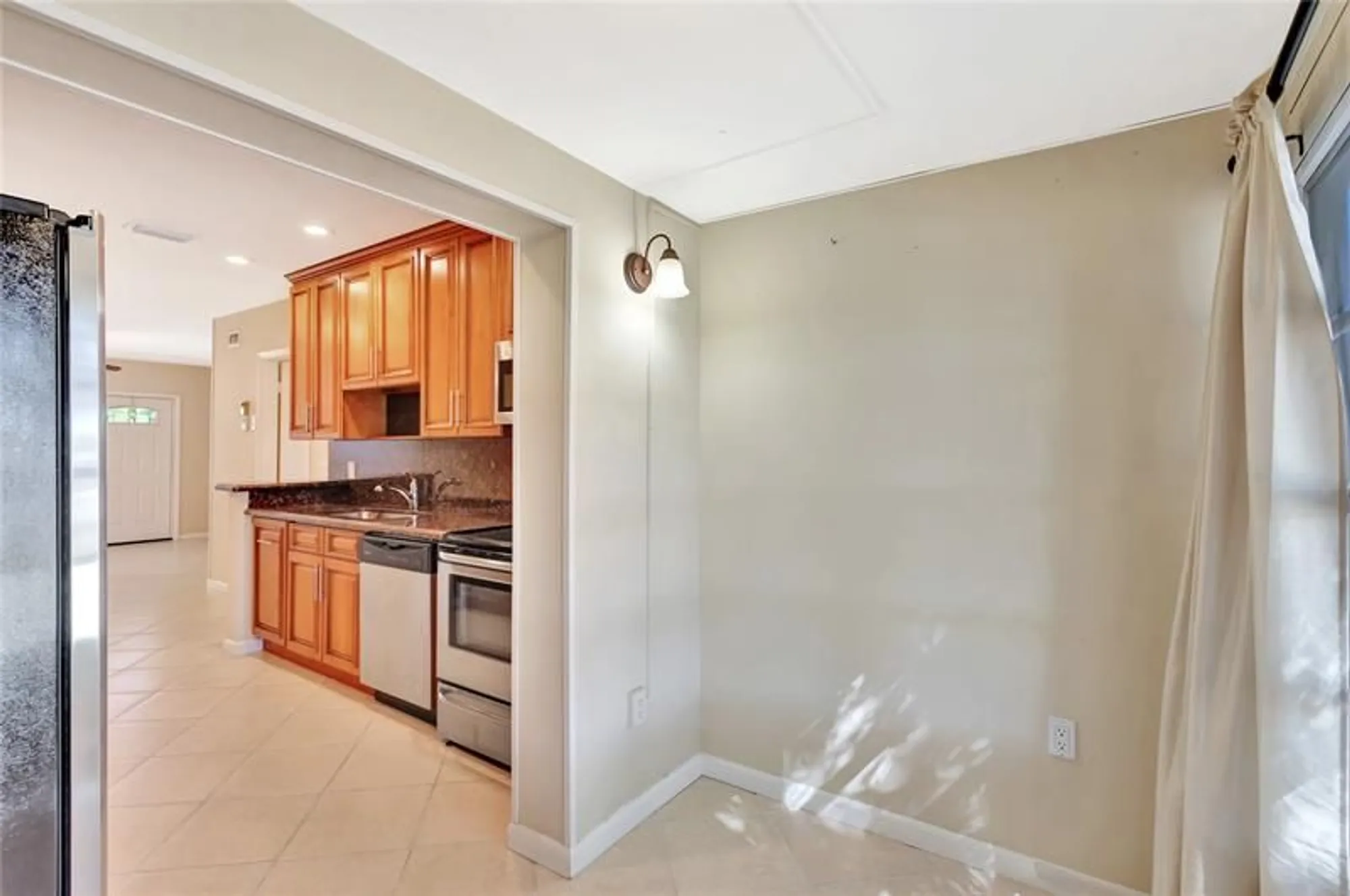 Property Slideshow image 5 of 31 | 7290 nw 1st st 205, Margate, FL, 33063