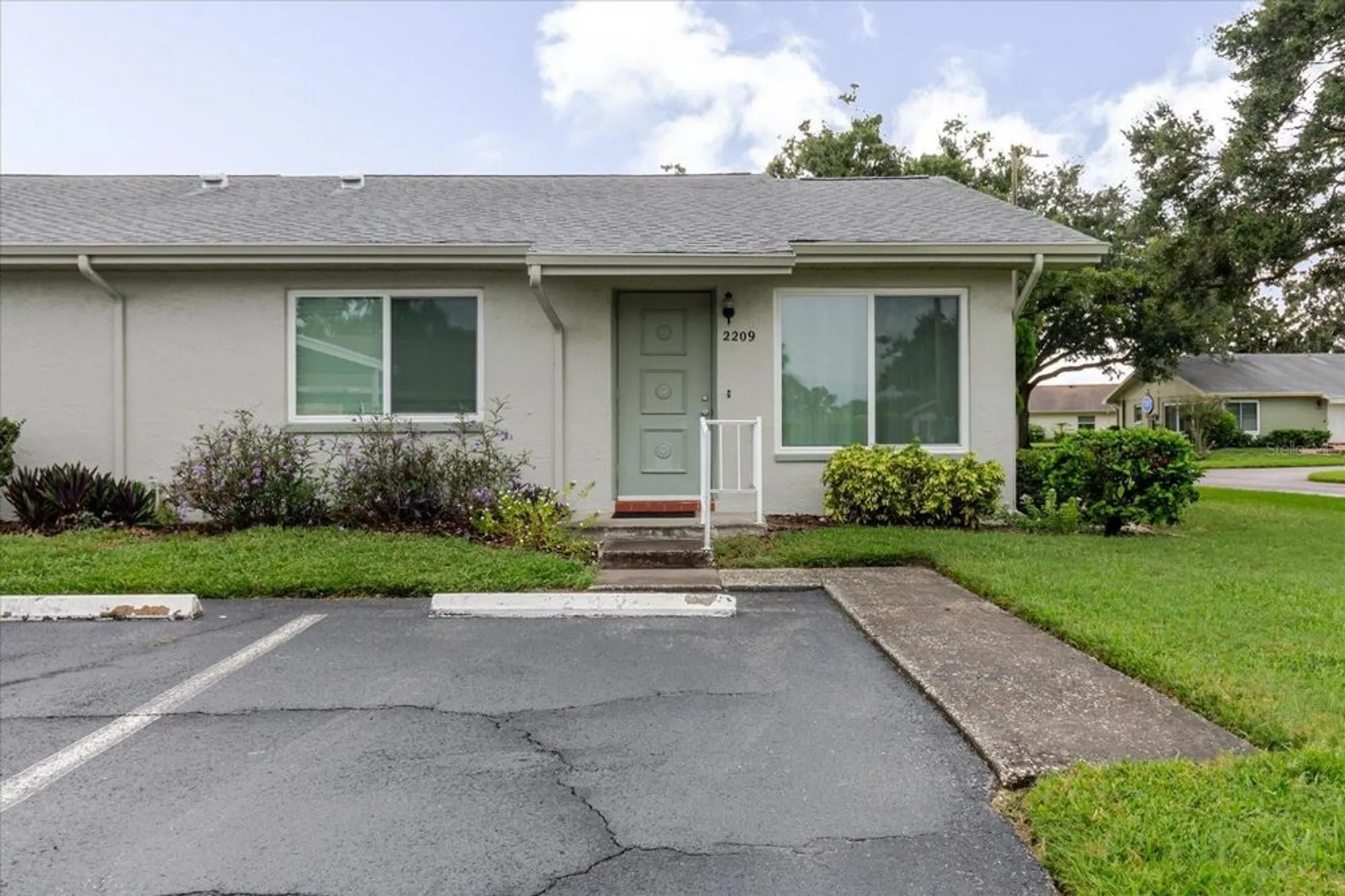 Property Slideshow image 2 of 63 | 2209 grenadier dr, Sun City Center, FL, 33573