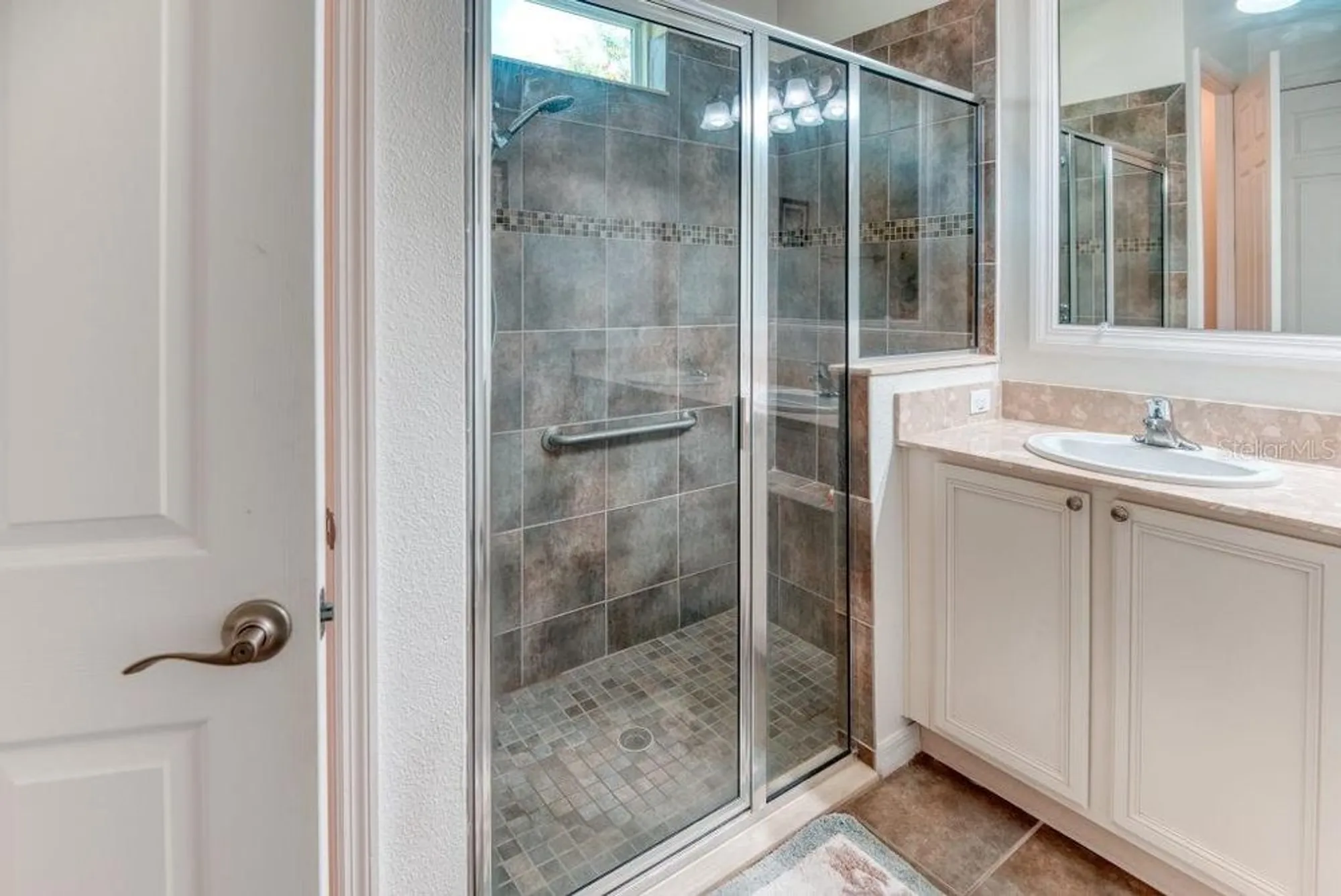 Property Slideshow image 21 of 43 | 3432 fallbrook dr, Poinciana, FL, 34759