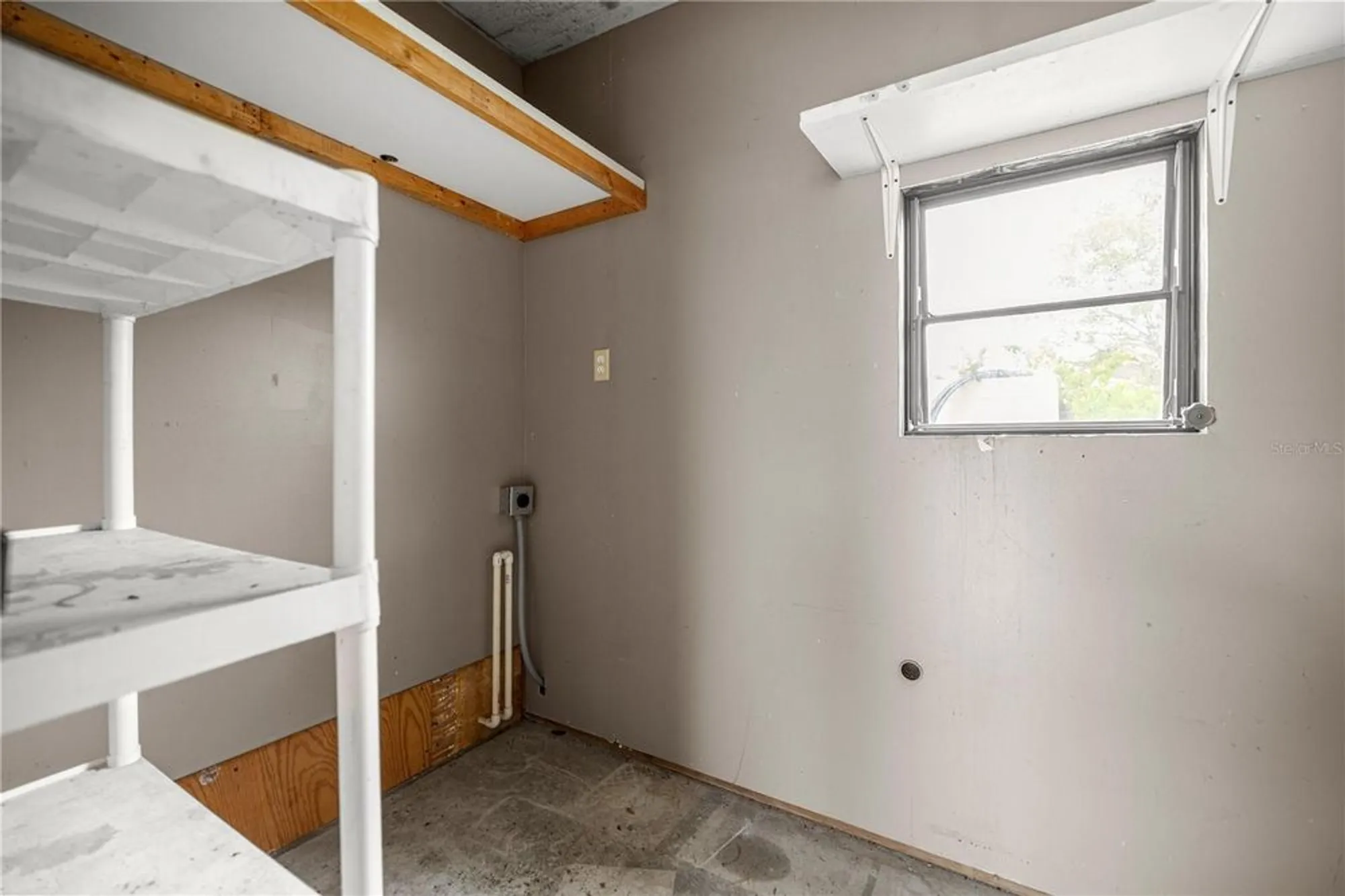 Property Slideshow image 18 of 24 | 1013 ann ave, Lady Lake, FL, 32159