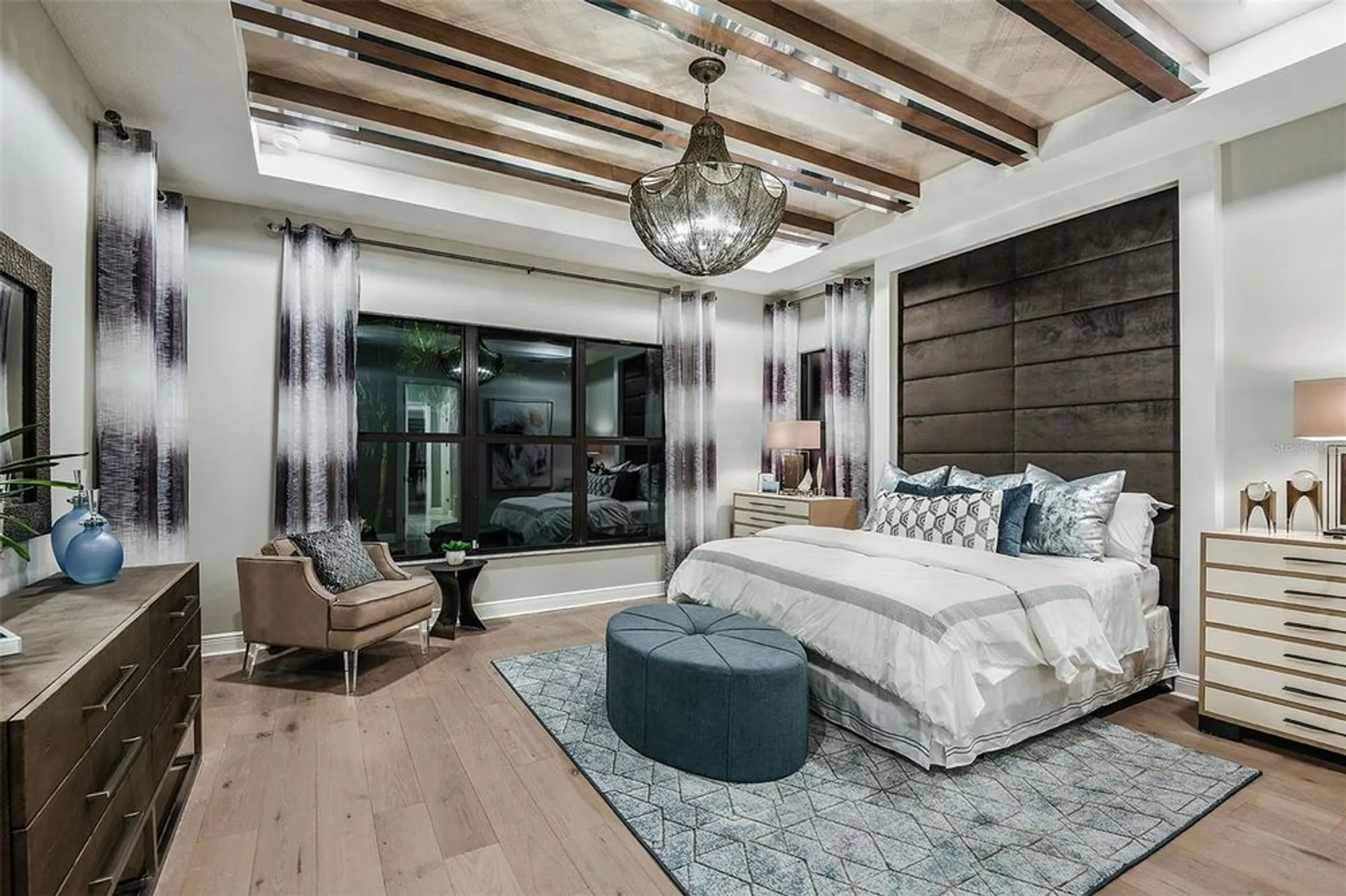 Property Slideshow image 9 of 78 | 18225 cresswind ter, Lakewood Ranch, FL, 34211