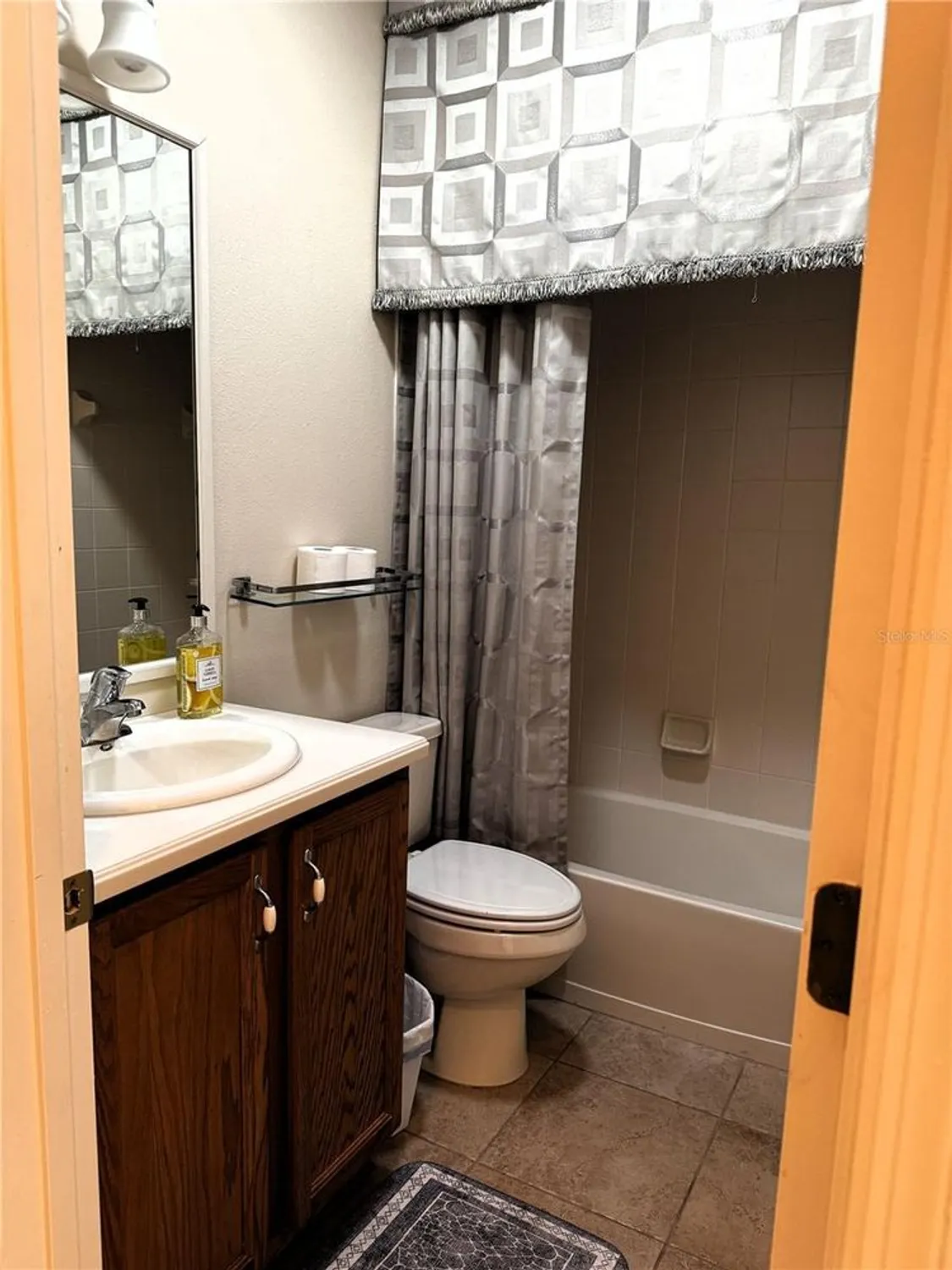 Property Slideshow image 47 of 68 | 100 vizcaya ct, Poinciana, FL, 34759