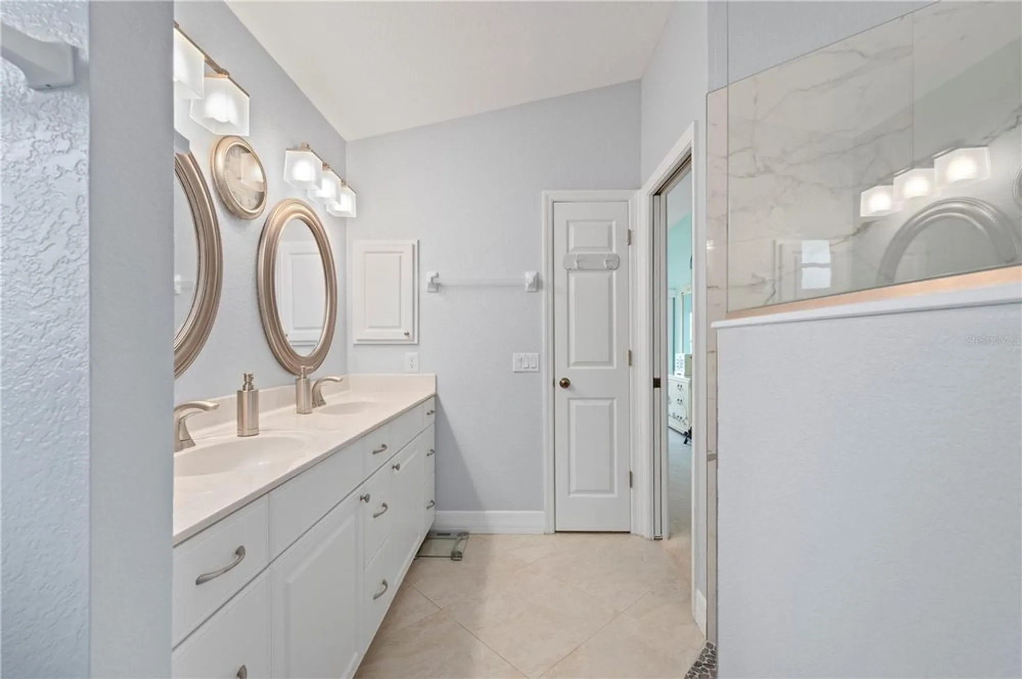 Property Slideshow image 30 of 78 | 3191 village ln, Port Charlotte, FL, 33953