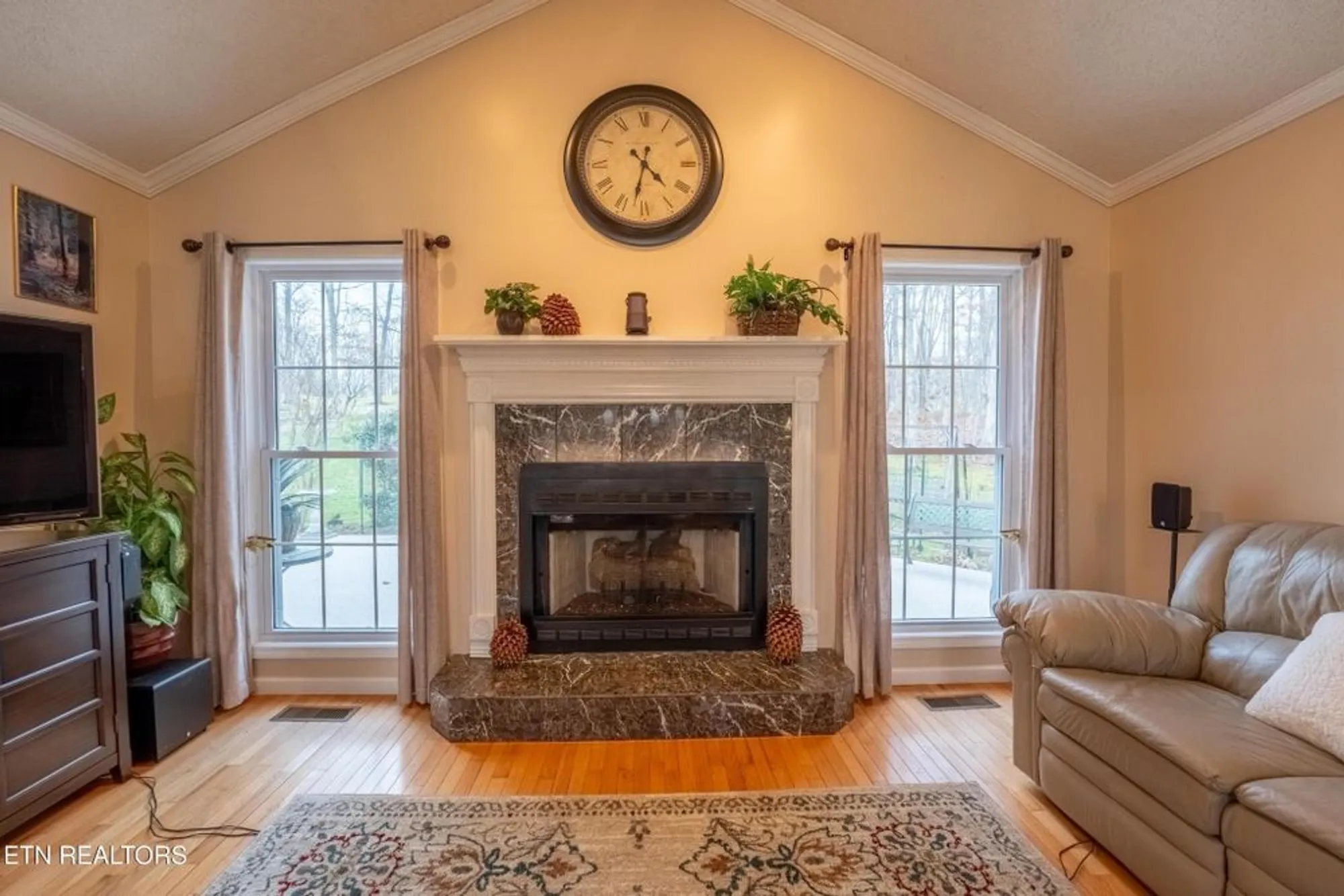 Property Slideshow image 11 of 48 | 31 oakcrest ct, Crossville, TN, 38558