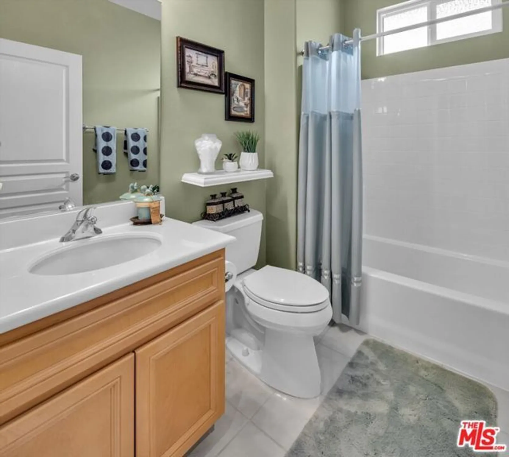 Property Slideshow image 14 of 39 | 180 kettle crk, Beaumont, CA, 92223