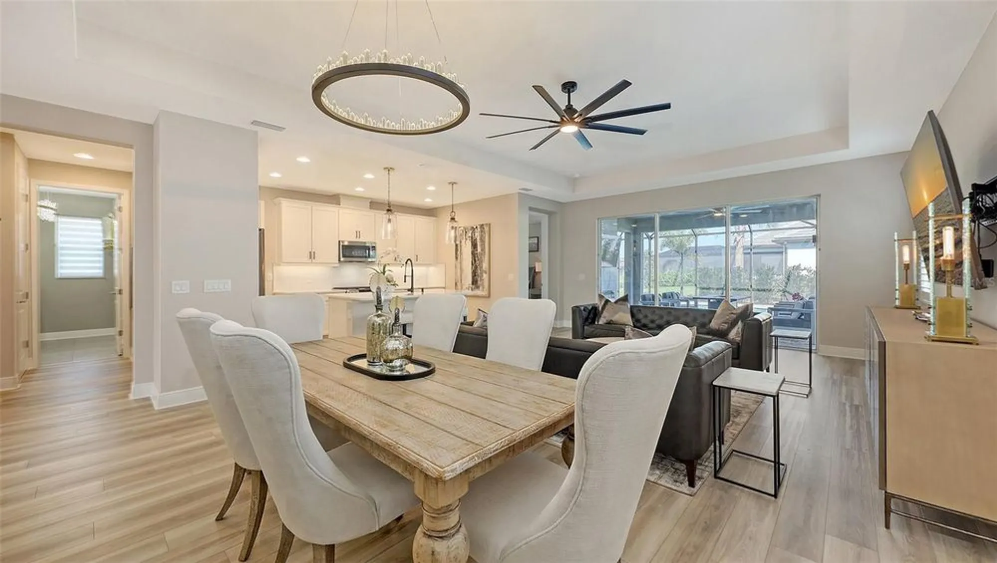 Property Slideshow image 13 of 78 | 17744 savory mist cir, Lakewood Ranch, FL, 34211