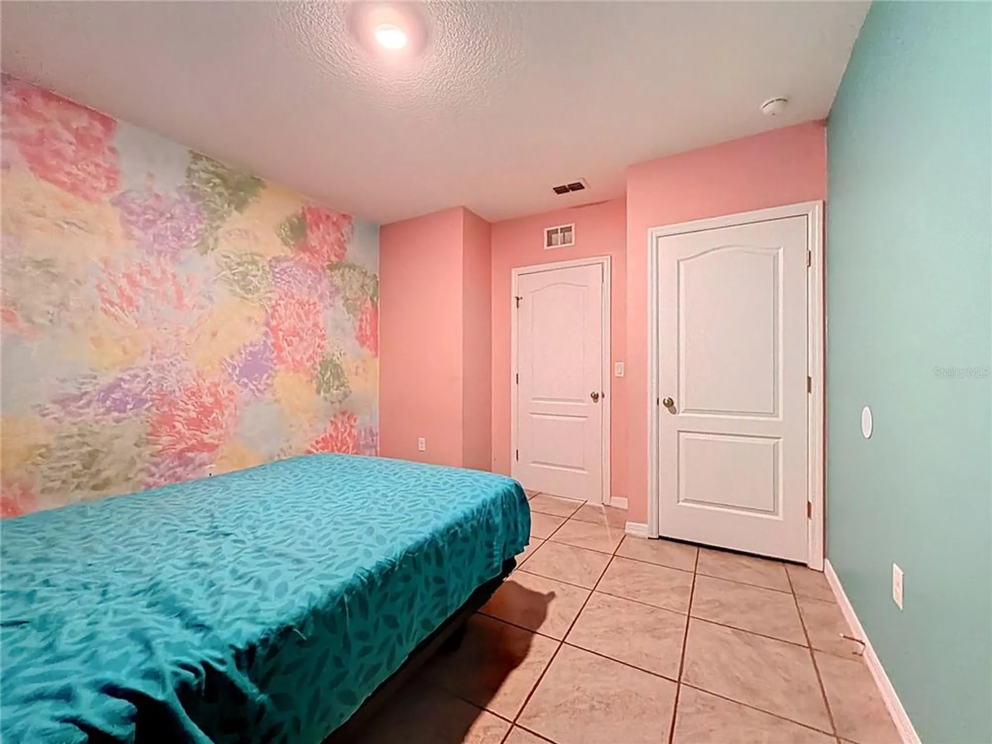 Property Slideshow image 28 of 49 | 2043 blue highlands dr, Lakeland, FL, 33811