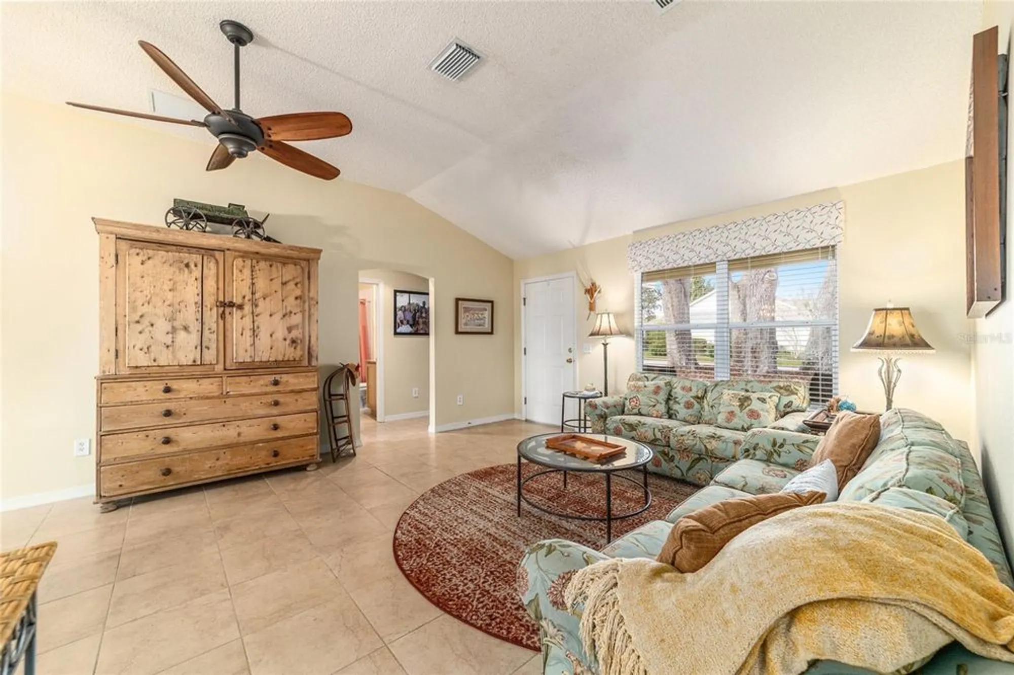 Property Slideshow image 10 of 57 | 17145 se 93rd yondel cir, The Villages, FL, 32162