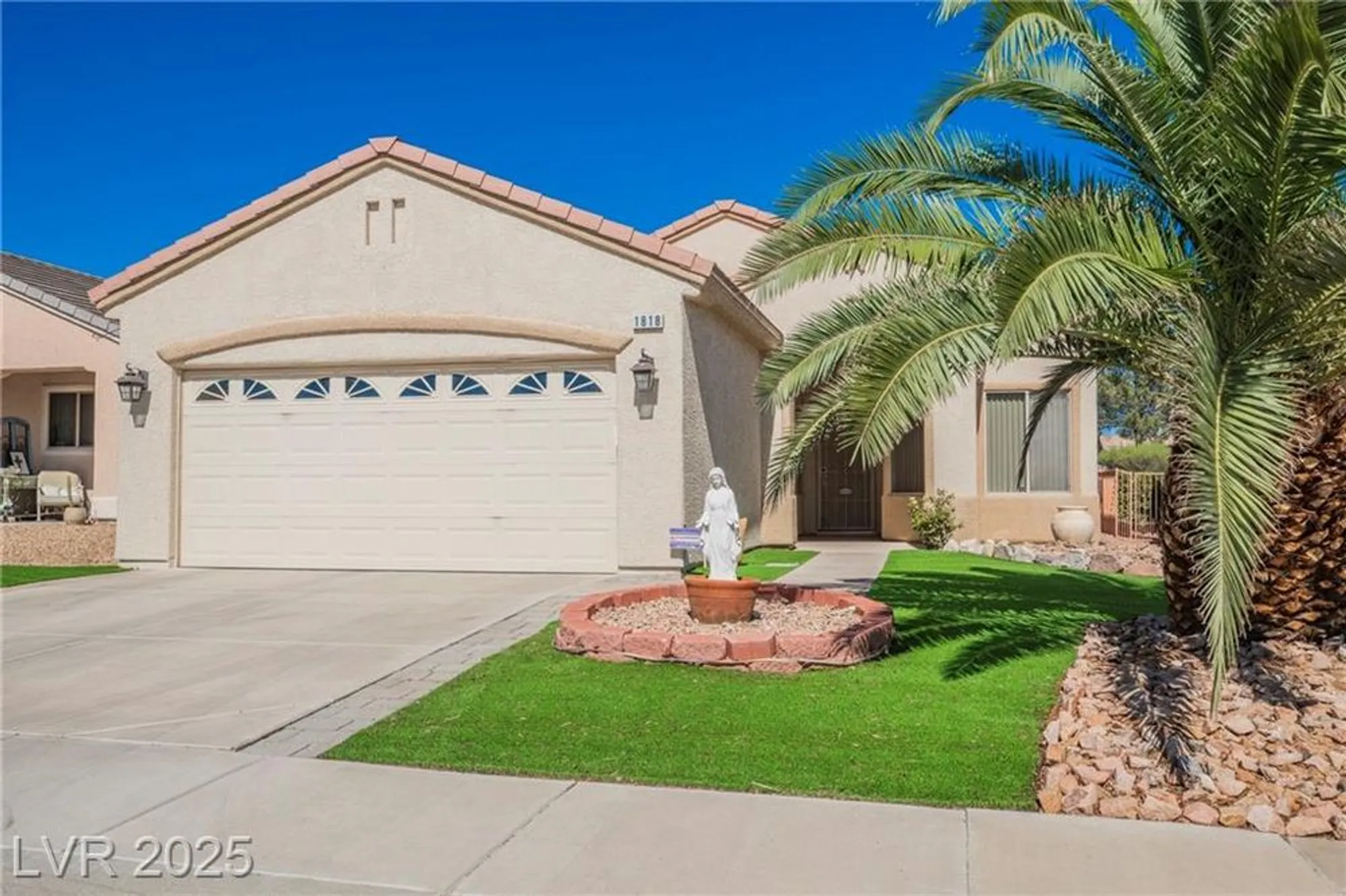 Property Slideshow image 2 of 50 | 1818 eagle mesa ave, Henderson, NV, 89012
