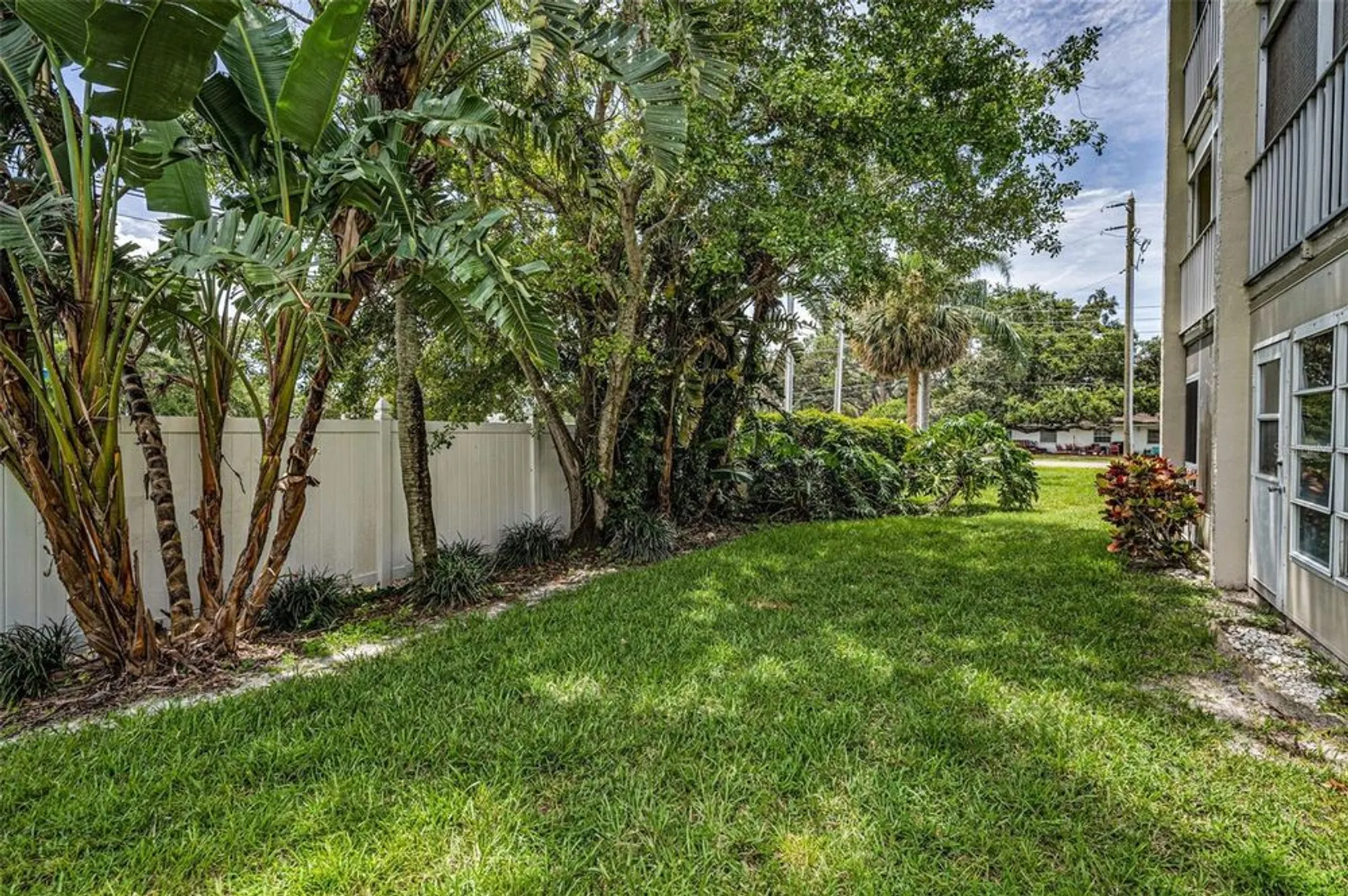 Property Slideshow image 33 of 59 | 970 virginia st 109, Dunedin, FL, 34698