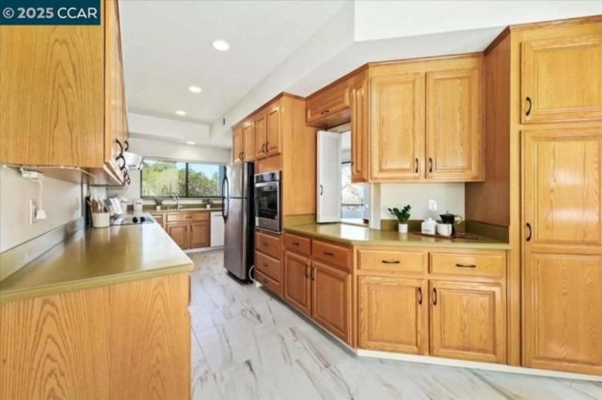 Property Slideshow image 8 of 36 | 3711 terra granada dr 1b, Walnut Creek, CA, 94595
