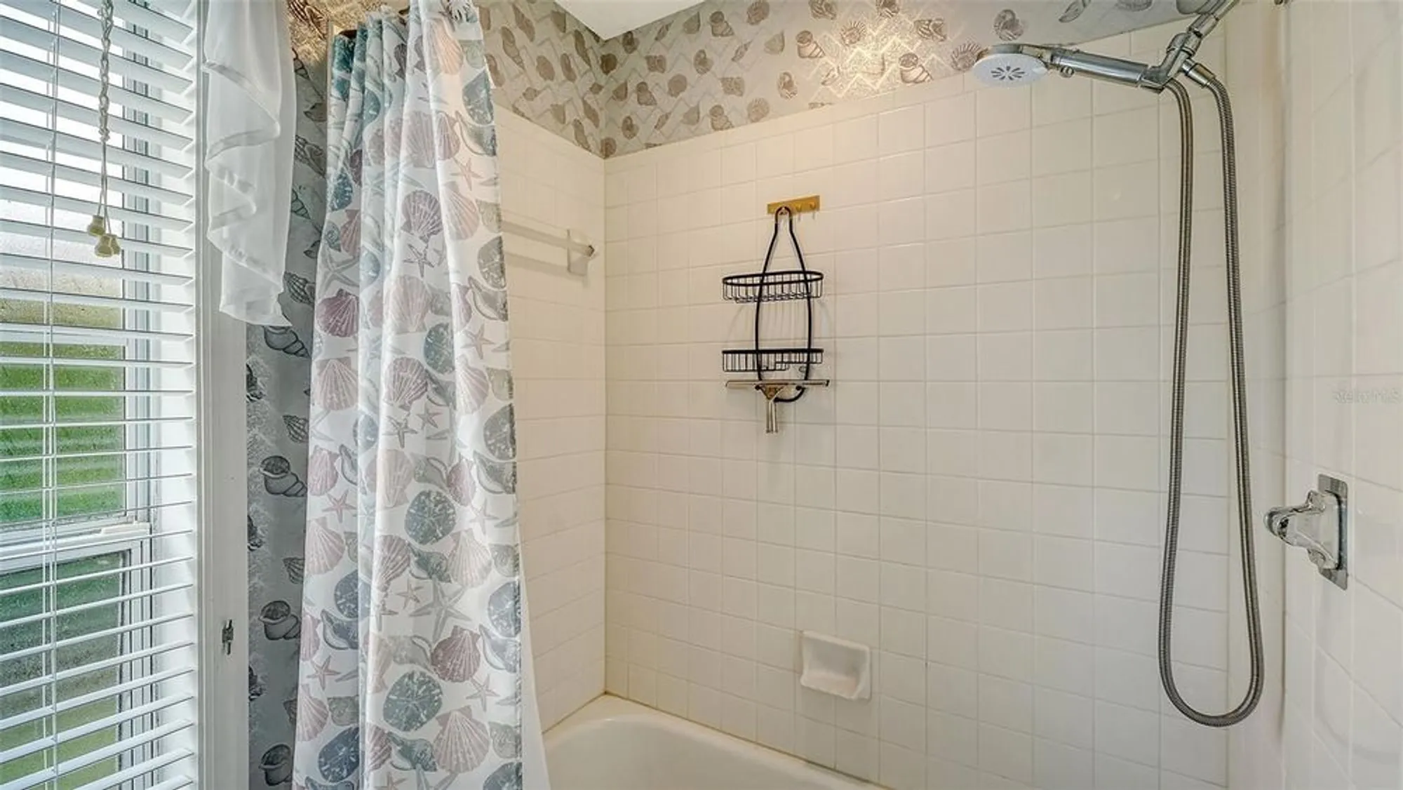 Property Slideshow image 31 of 66 | 6803 drewrys blf, Bradenton, FL, 34203