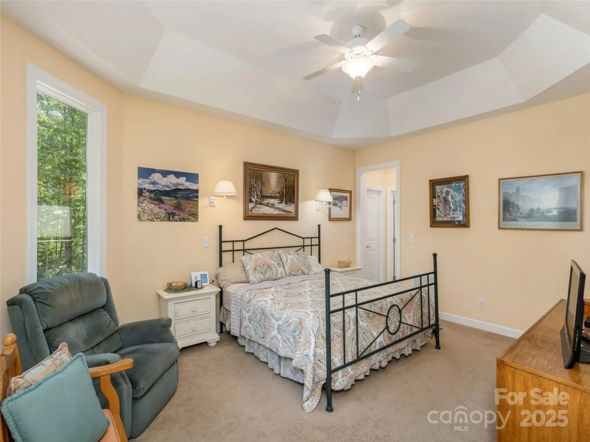Property Slideshow image 19 of 44 | 17 high park ct, Hendersonville, NC, 28791