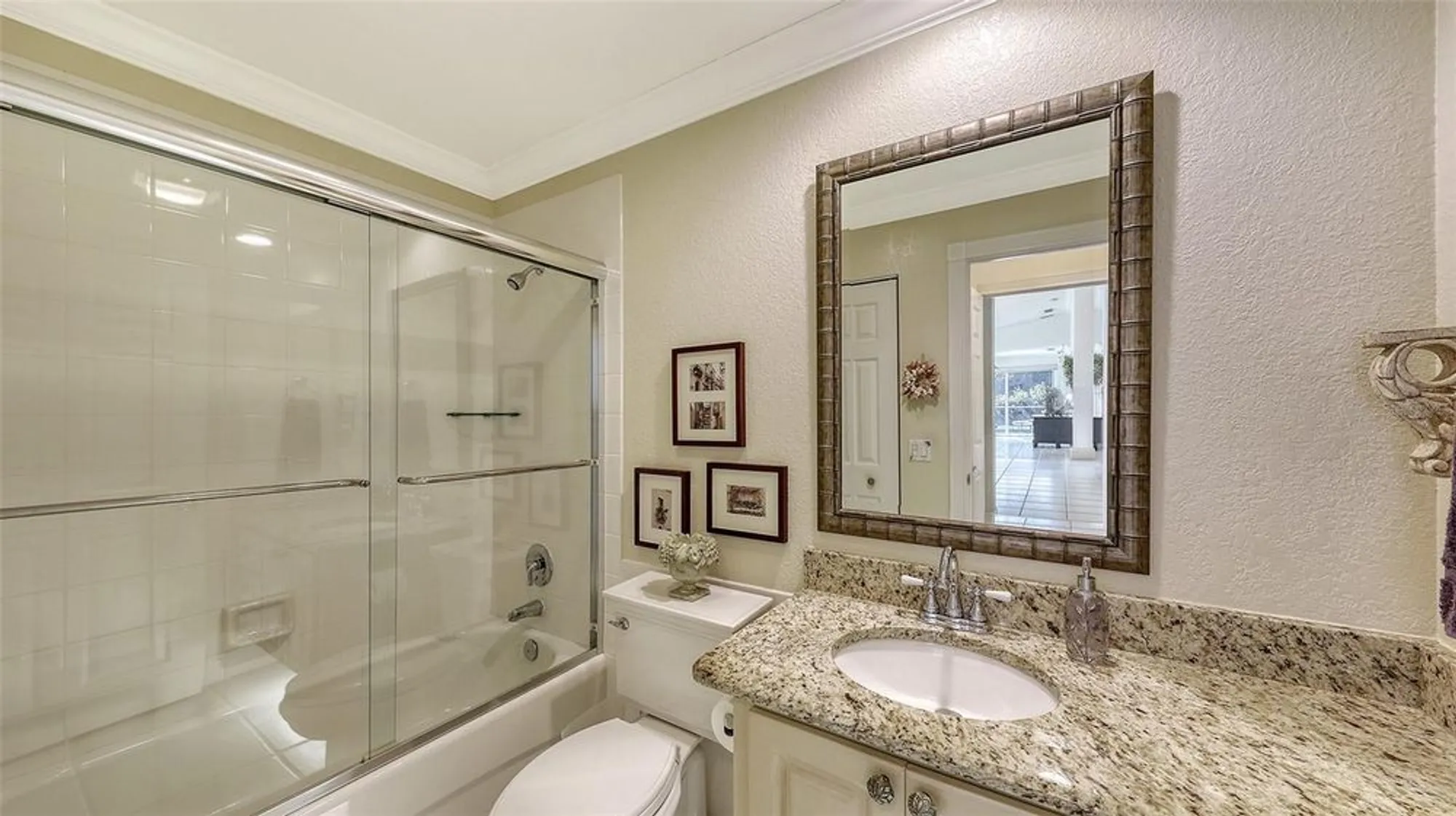 Property Slideshow image 32 of 93 | 7575 quinto dr, Sarasota, FL, 34238