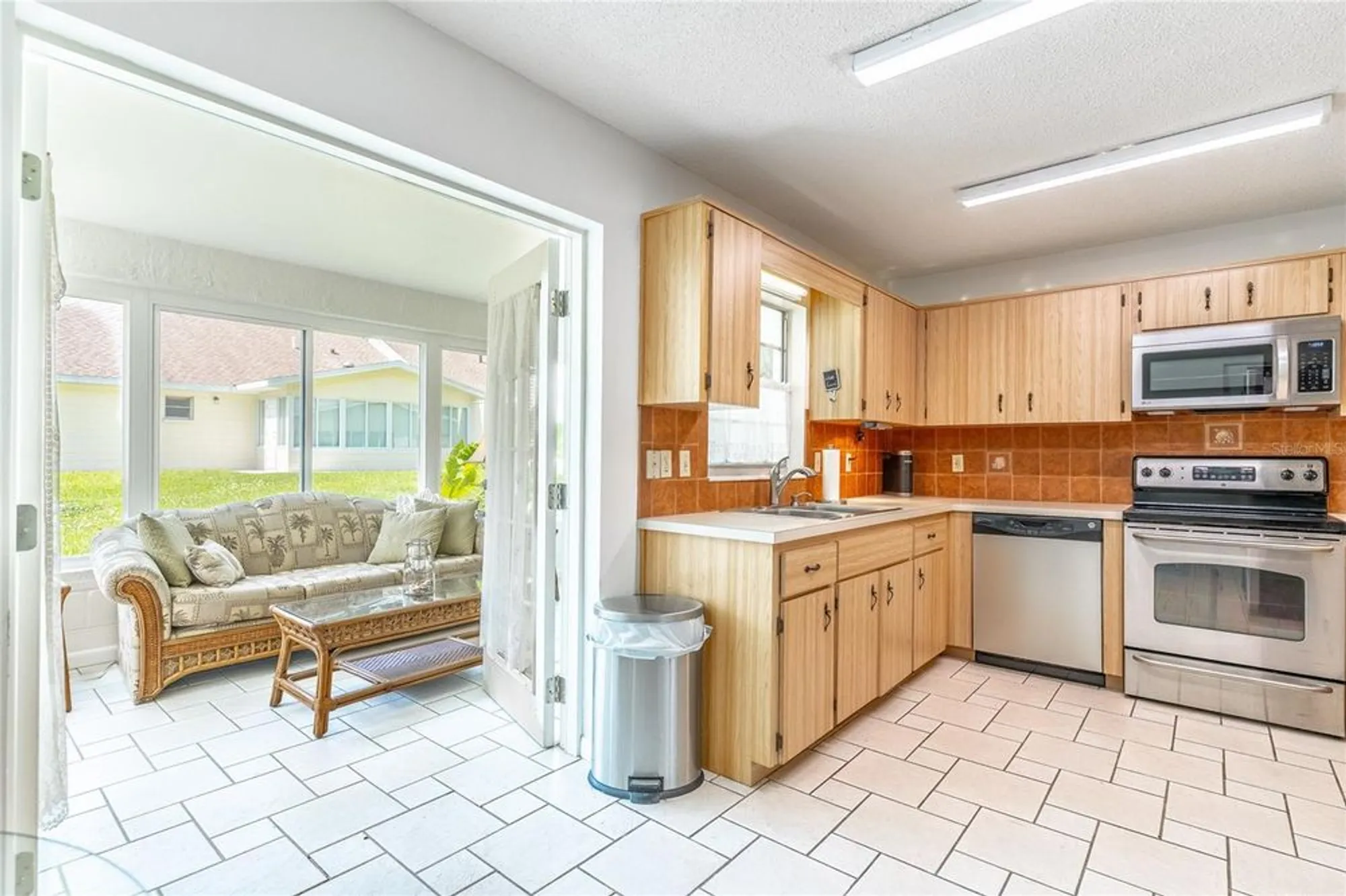 Property Slideshow image 11 of 46 | 8872 sw 92nd pl f, Ocala, FL, 34481