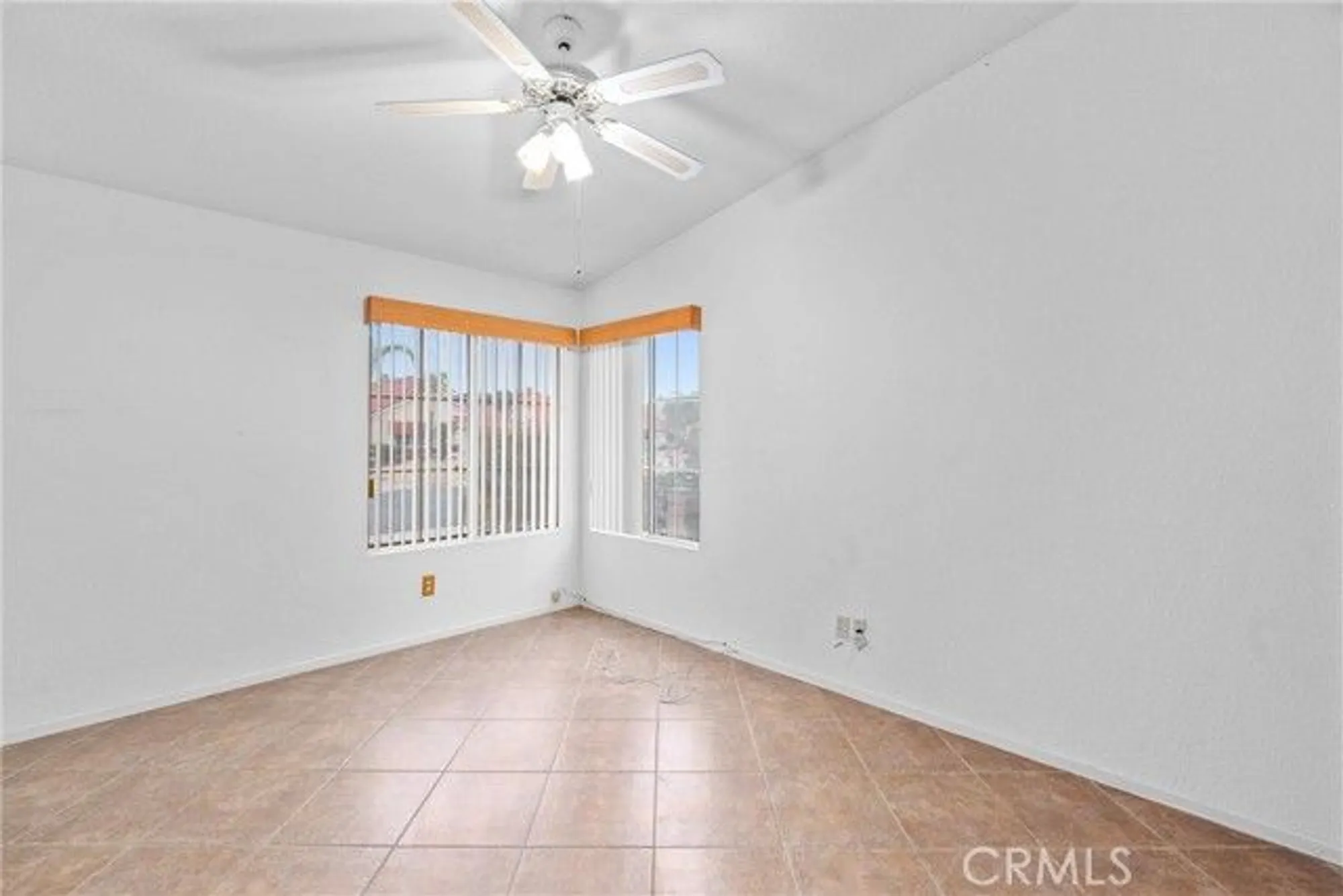 Property Slideshow image 21 of 35 | 1863 ash tree ln, Hemet, CA, 92545