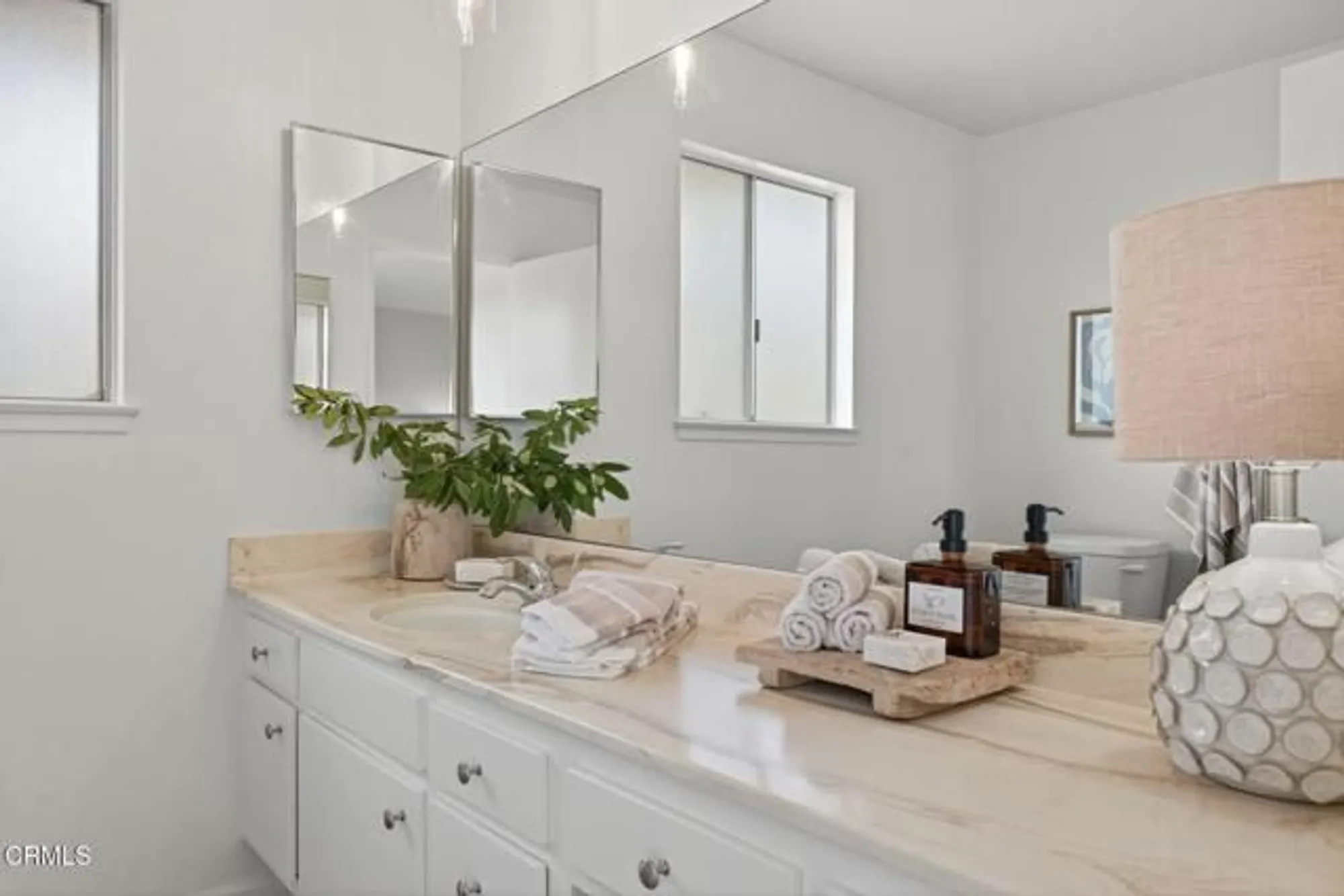 Property Slideshow image 31 of 66 | 317 e garden grn, Port Hueneme, CA, 93041