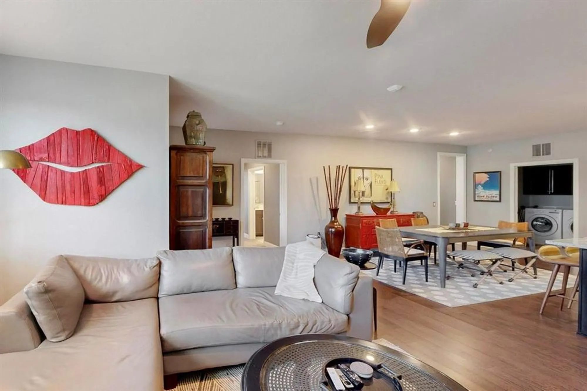 Property Slideshow image 4 of 40 | 1735 wittington pl apt 3403, Dallas, TX, 75234