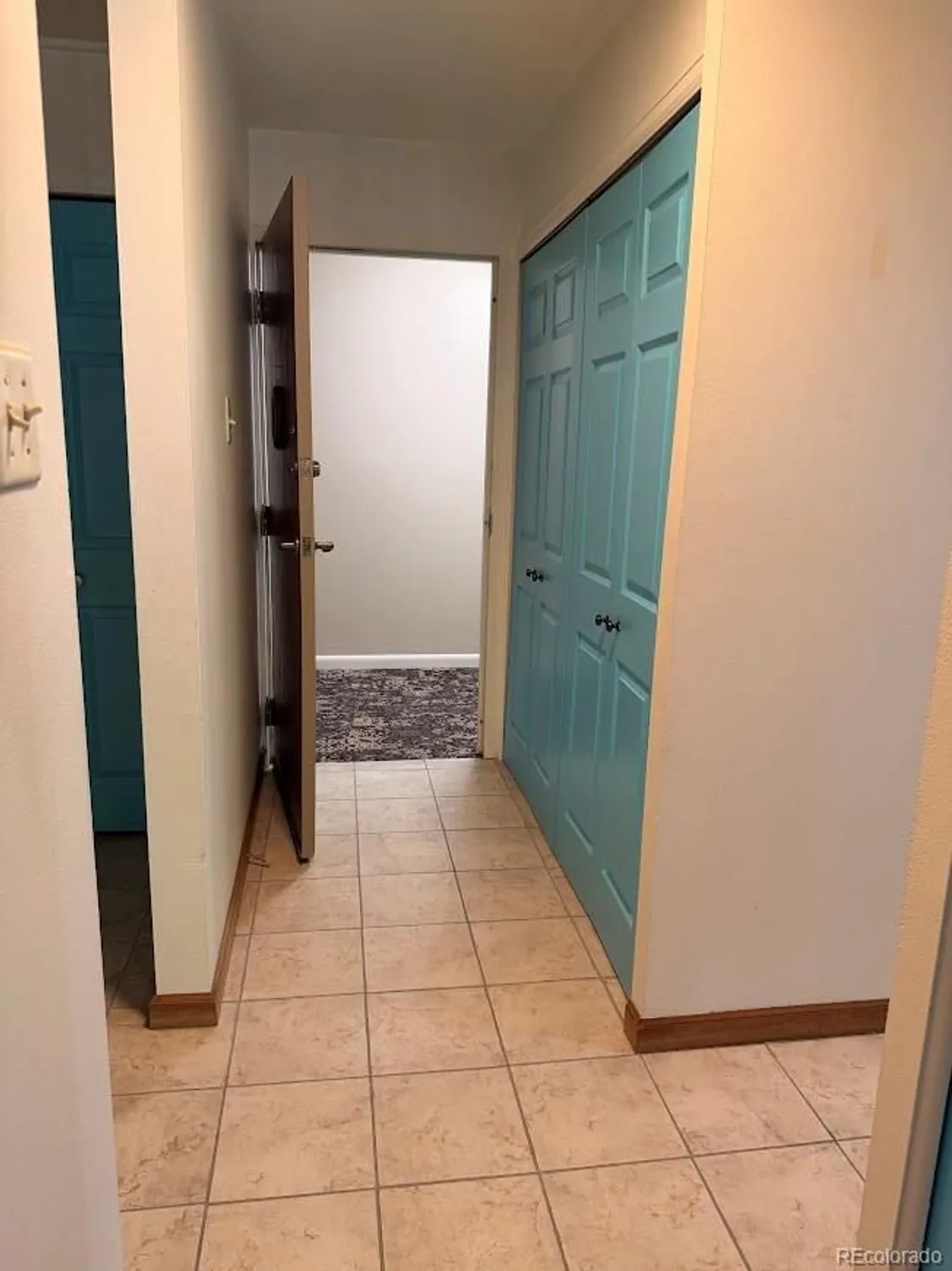 Property Slideshow image 5 of 24 | 710 s clinton st apt 7a, Denver, CO, 80247