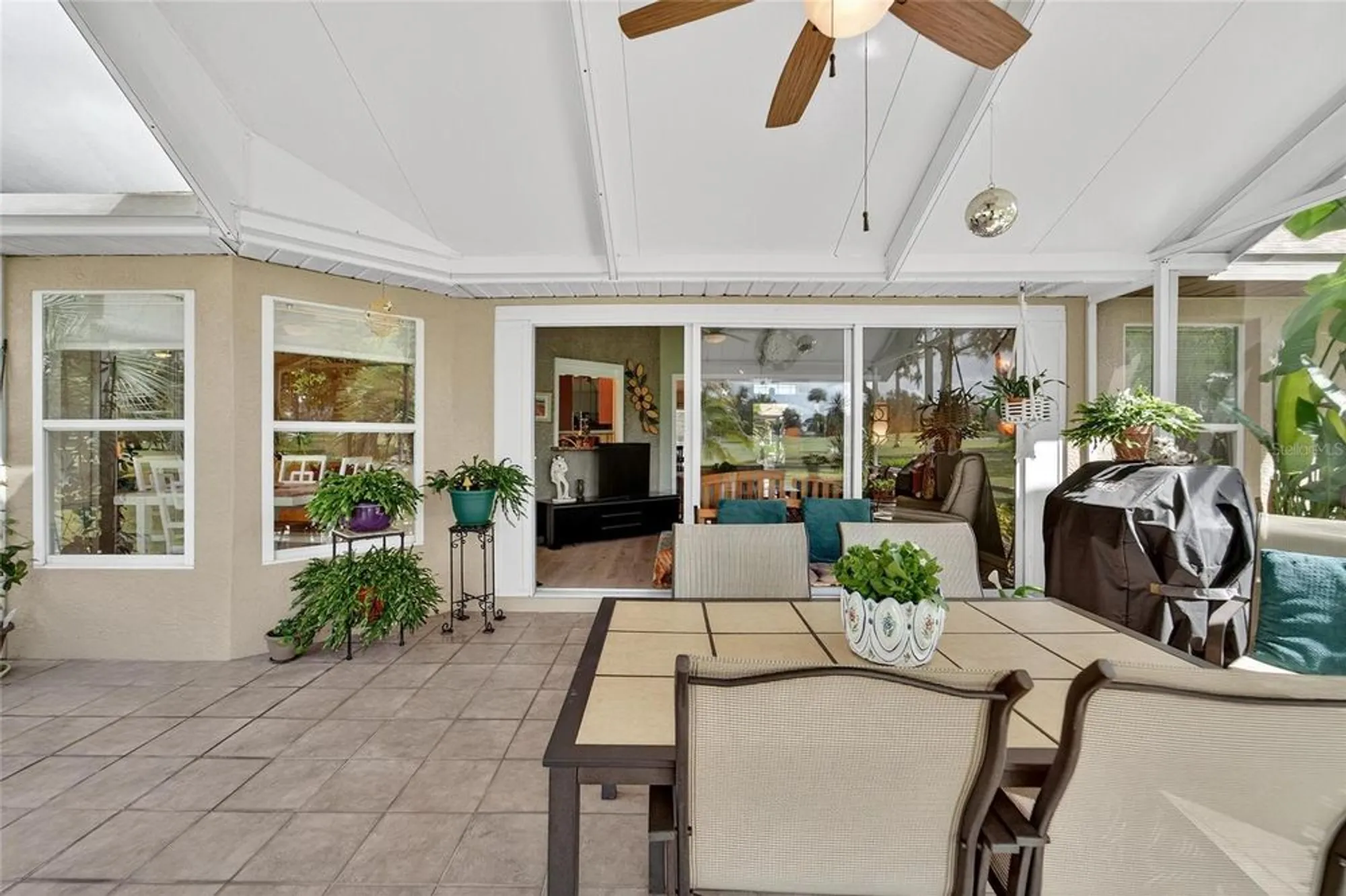 Property Slideshow image 47 of 73 | 326 caloosa palms ct, Sun City Center, FL, 33573