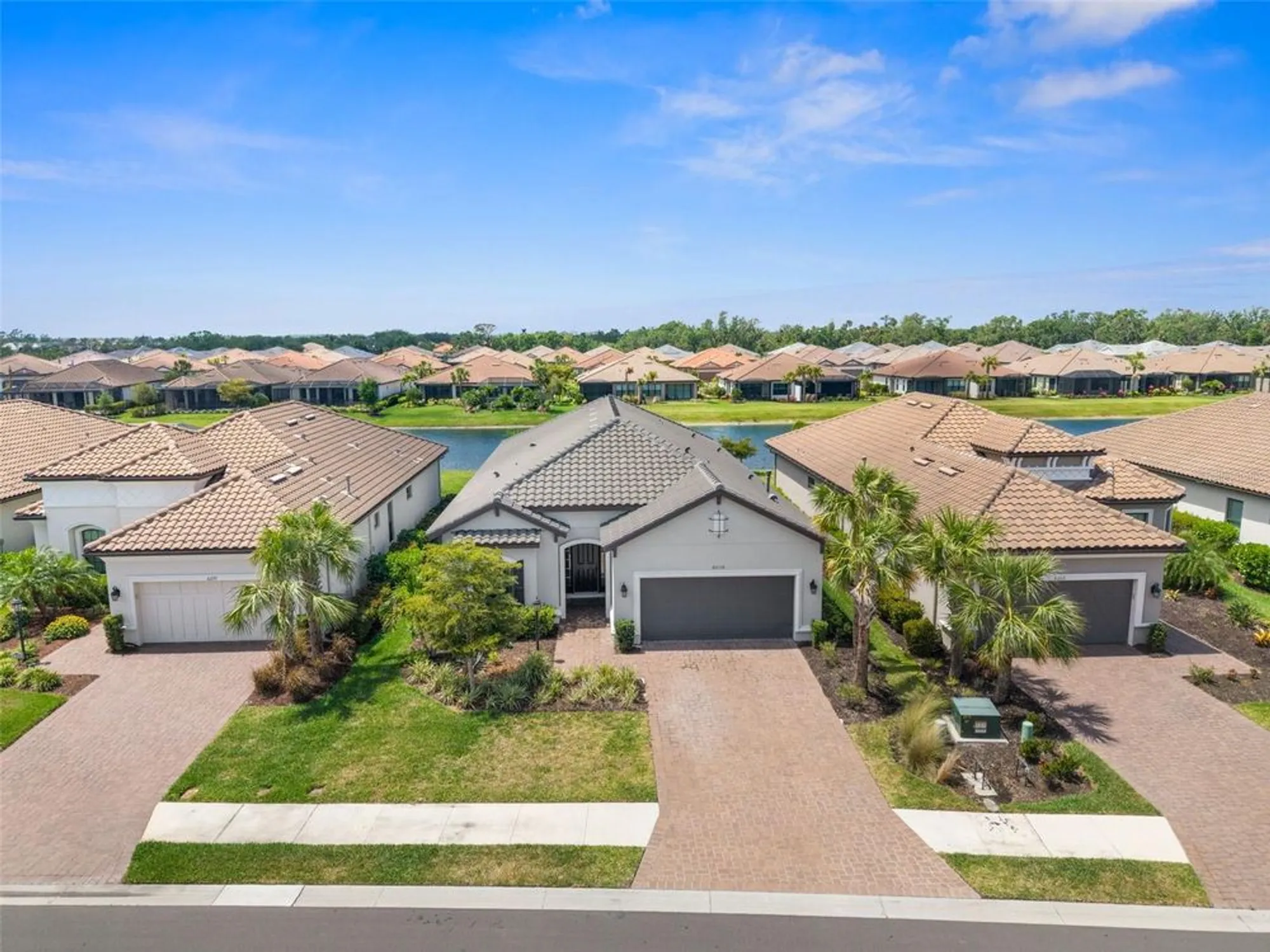 Property Slideshow image 34 of 50 | 6266 mesa gln, Bradenton, FL, 34203