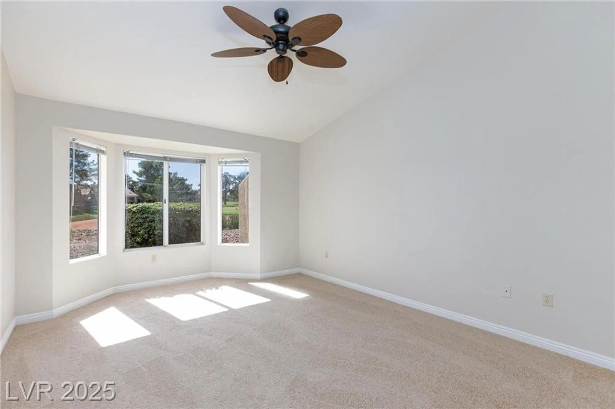 Property Slideshow image 23 of 39 | 8925 litchfield ave, Las Vegas, NV, 89134