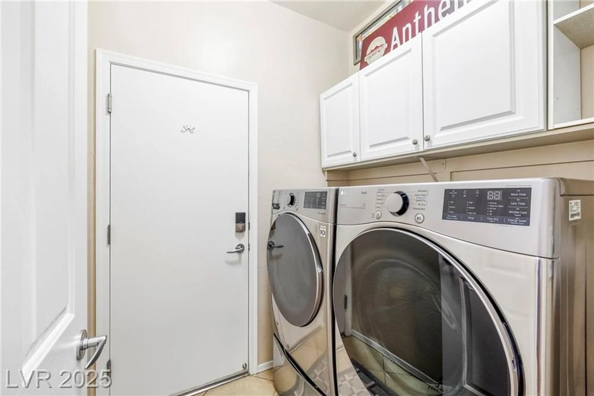 Property Slideshow image 29 of 44 | 2544 solera sky dr, Henderson, NV, 89044