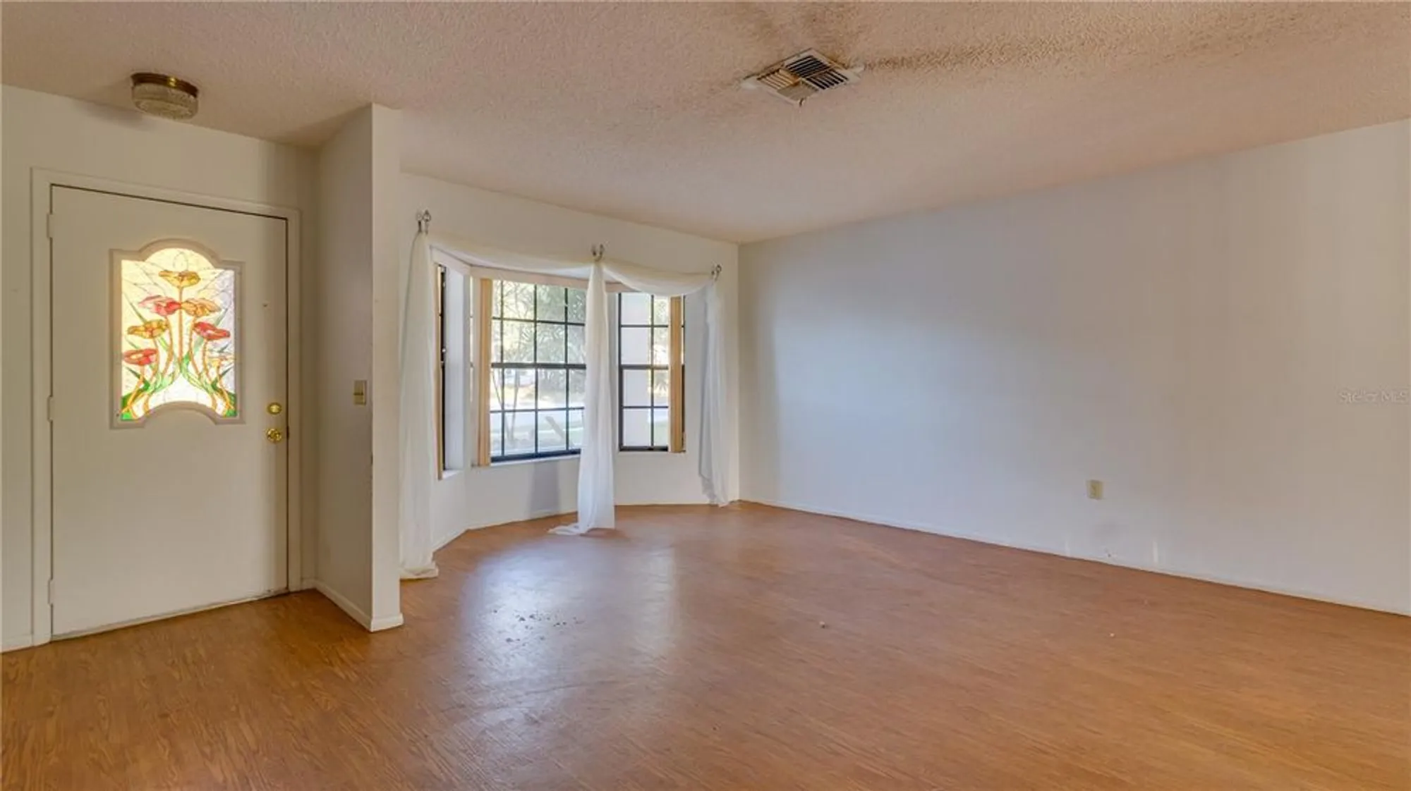 Property Slideshow image 24 of 39 | 10733 fallen leaf ln, Port Richey, FL, 34668