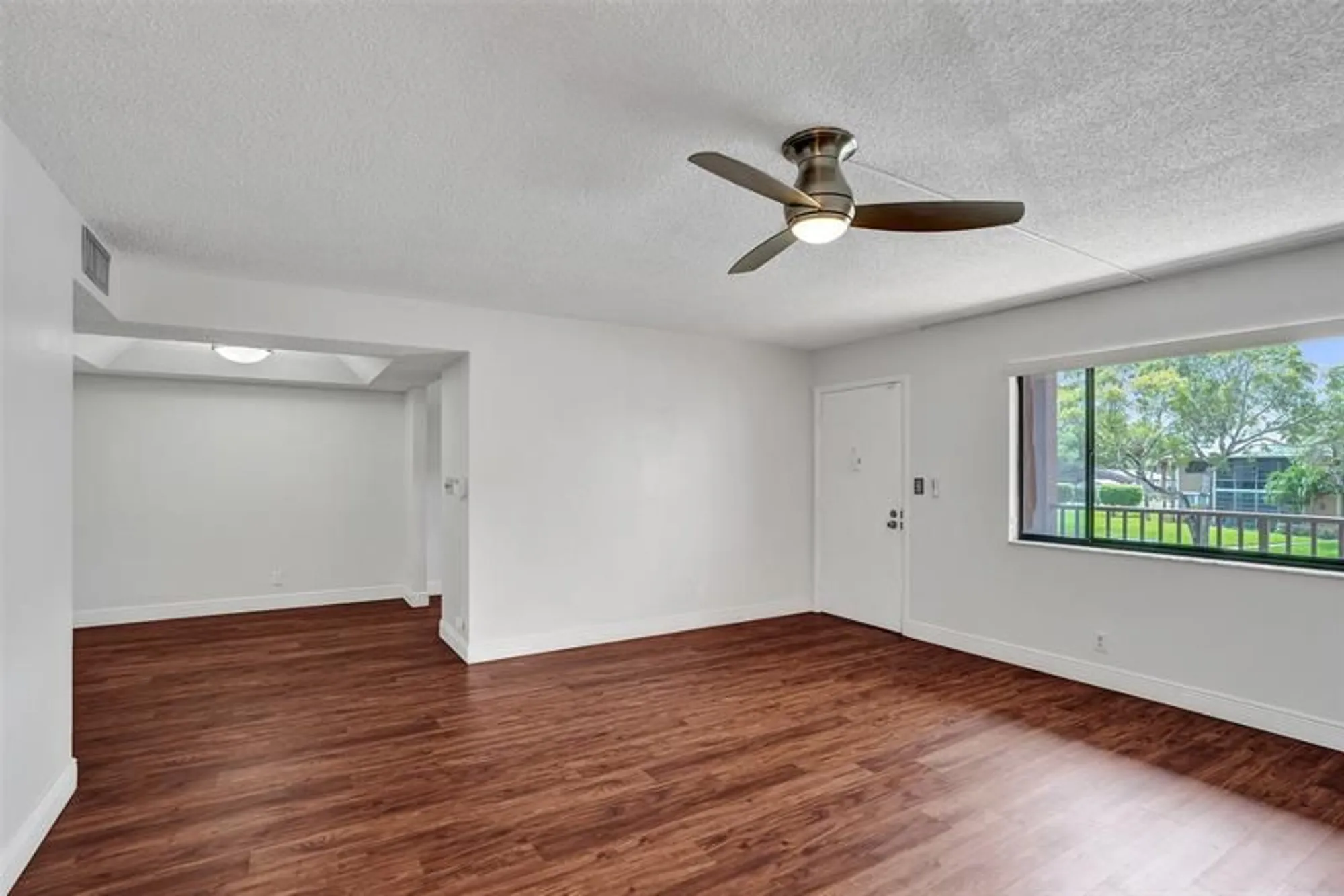 Property Slideshow image 10 of 66 | 7432 ashmont cir 208, Tamarac, FL, 33321