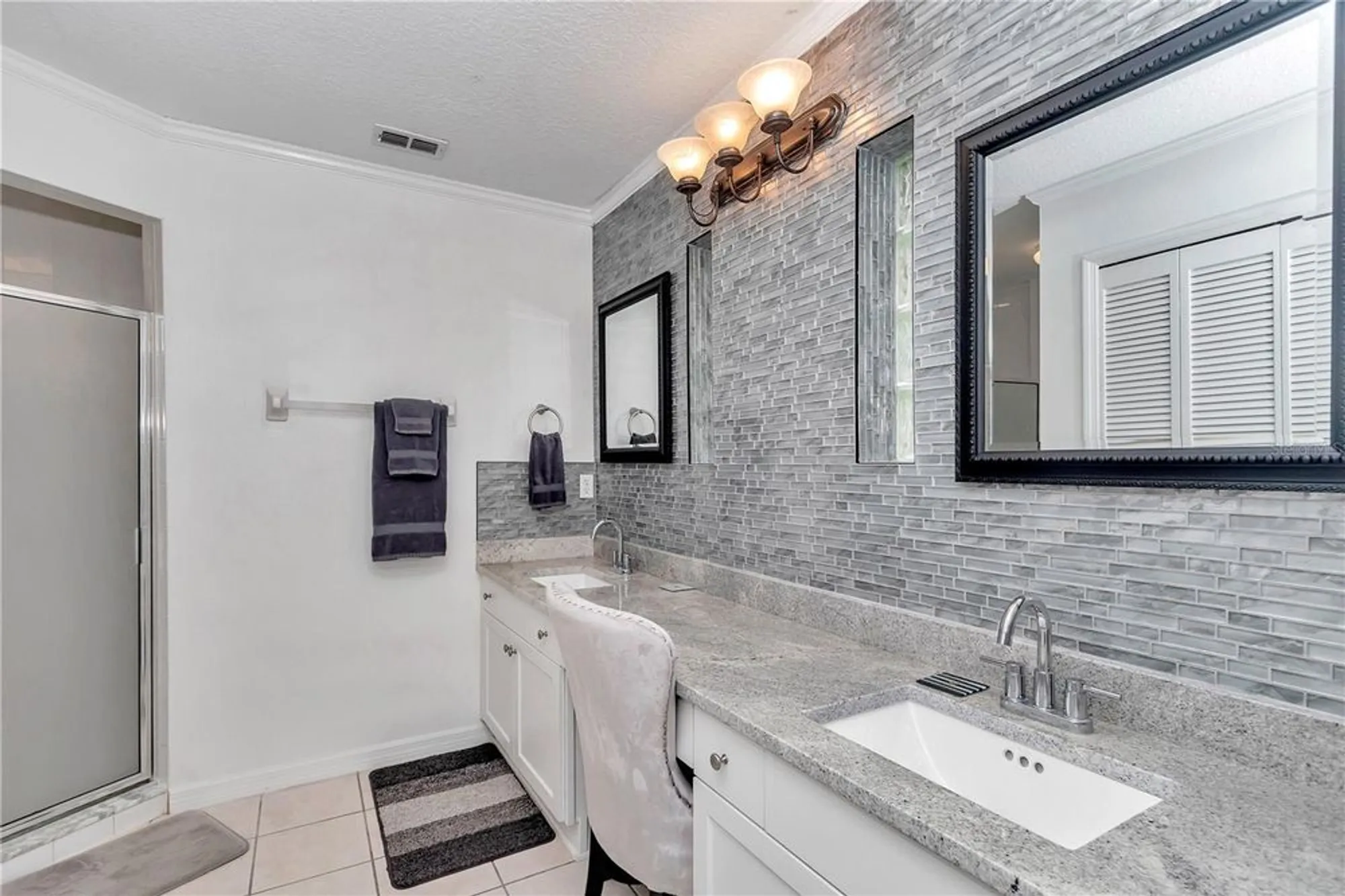 Property Slideshow image 14 of 43 | 5556 grove mnr, Lady Lake, FL, 32159