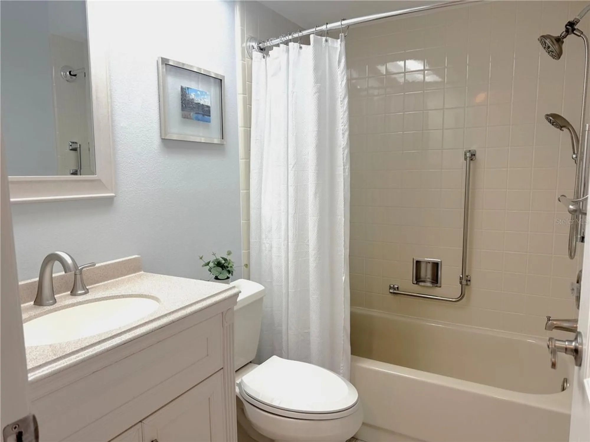 Property Slideshow image 12 of 18 | 1109 madeira dr, Palm Harbor, FL, 34684