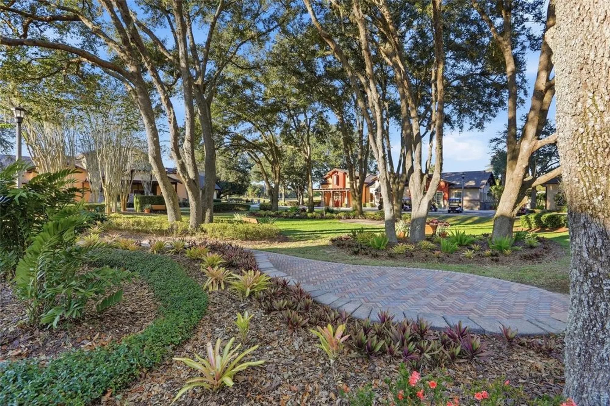 Property Slideshow image 47 of 64 | 27046 roanoke dr, Leesburg, FL, 34748