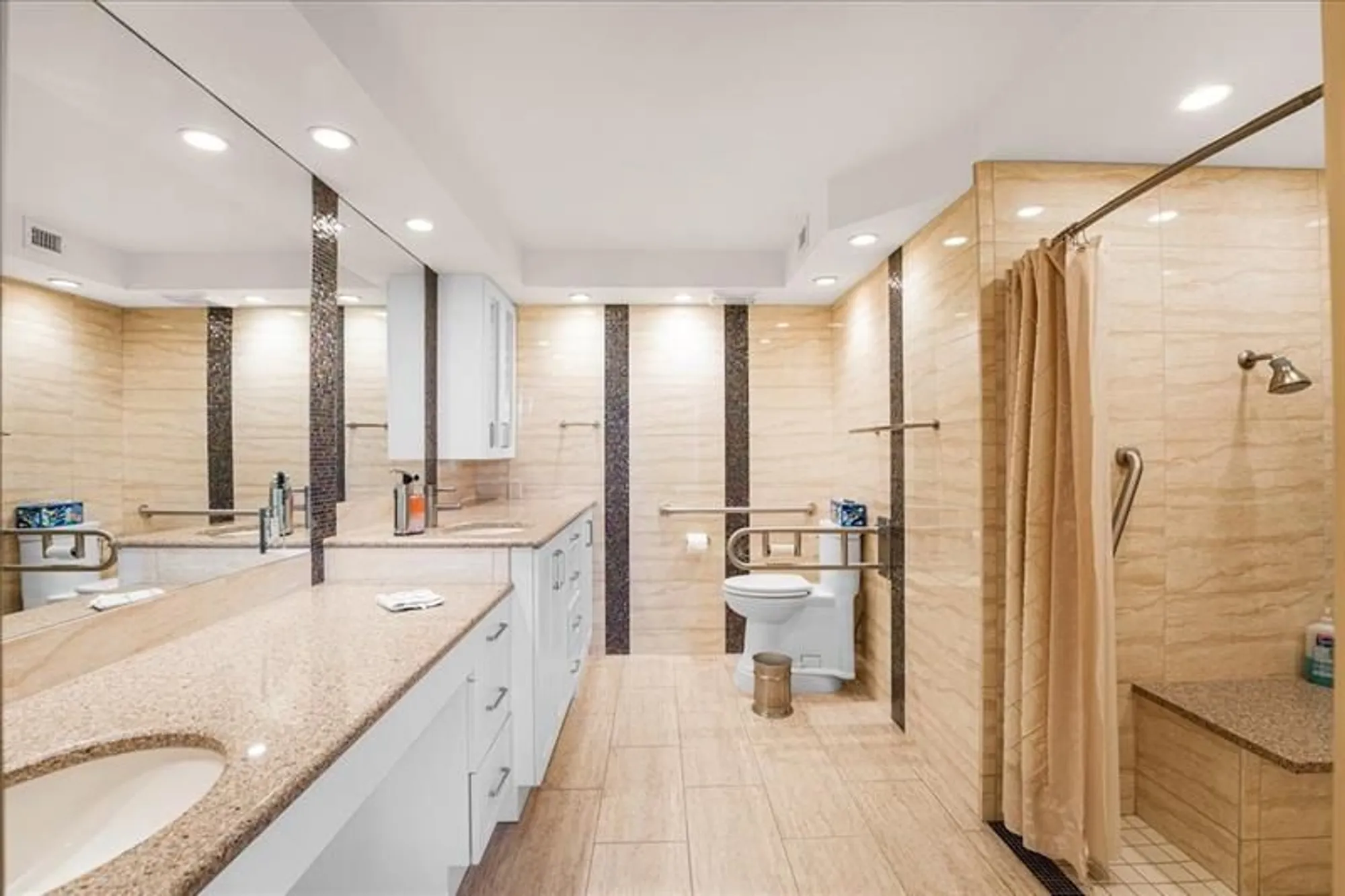 Property Slideshow image 22 of 60 | 1011 swansea a # 1011, Deerfield Beach, FL, 33442