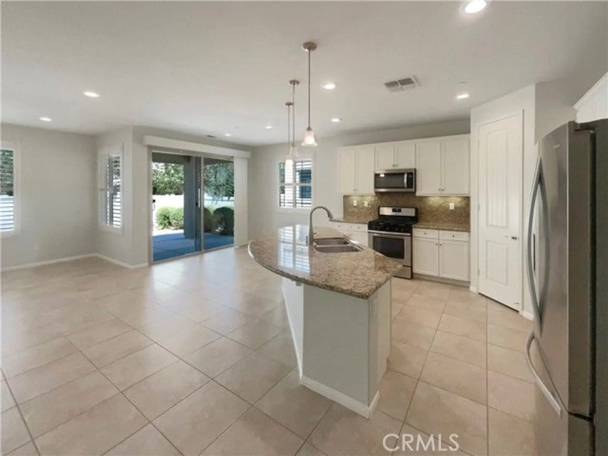 Property Slideshow image 14 of 24 | 11594 beryl st, Apple Valley, CA, 92308