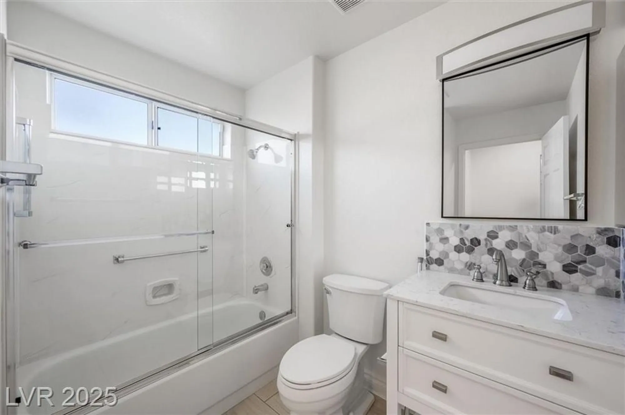 Property Slideshow image 32 of 52 | 2725 byron dr, Las Vegas, NV, 89134