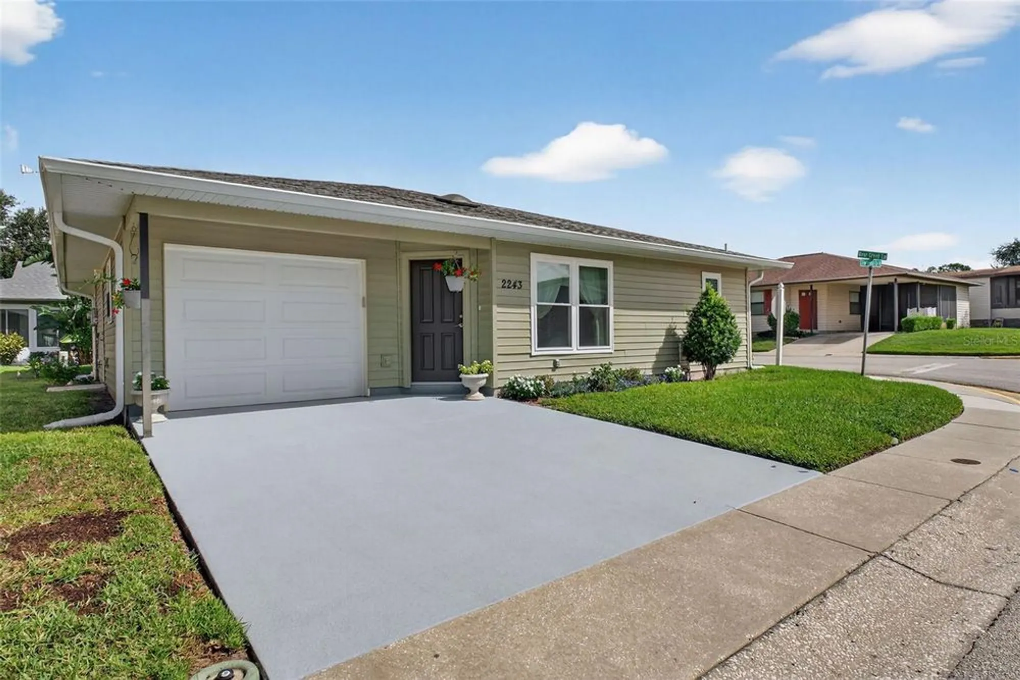 Property Slideshow image 28 of 42 | 2243 sea island cir, Lakeland, FL, 33810