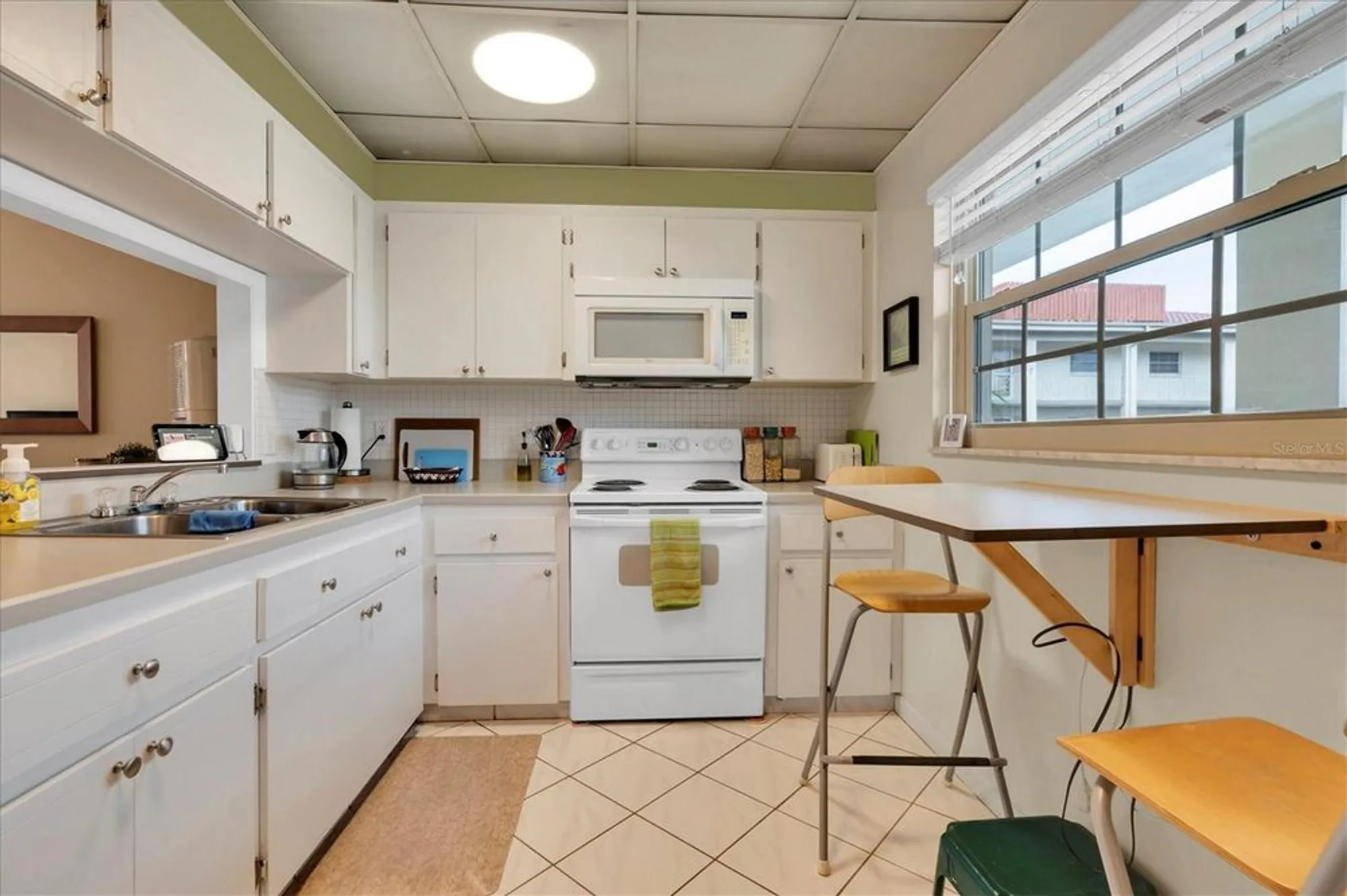 Property Slideshow image 8 of 33 | 19029 us highway 19 n apt 5-1, Clearwater, FL, 33764