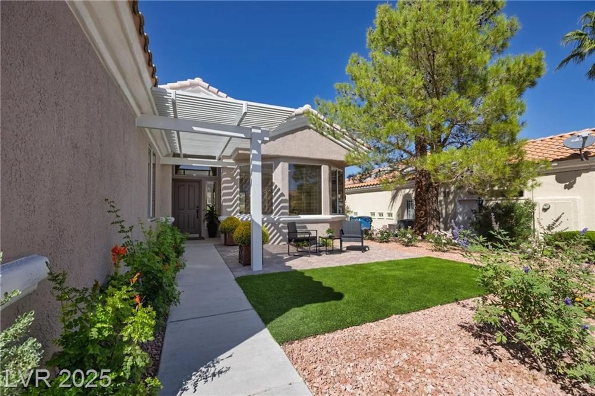 Property Slideshow image 39 of 43 | 2725 youngdale dr, Las Vegas, NV, 89134