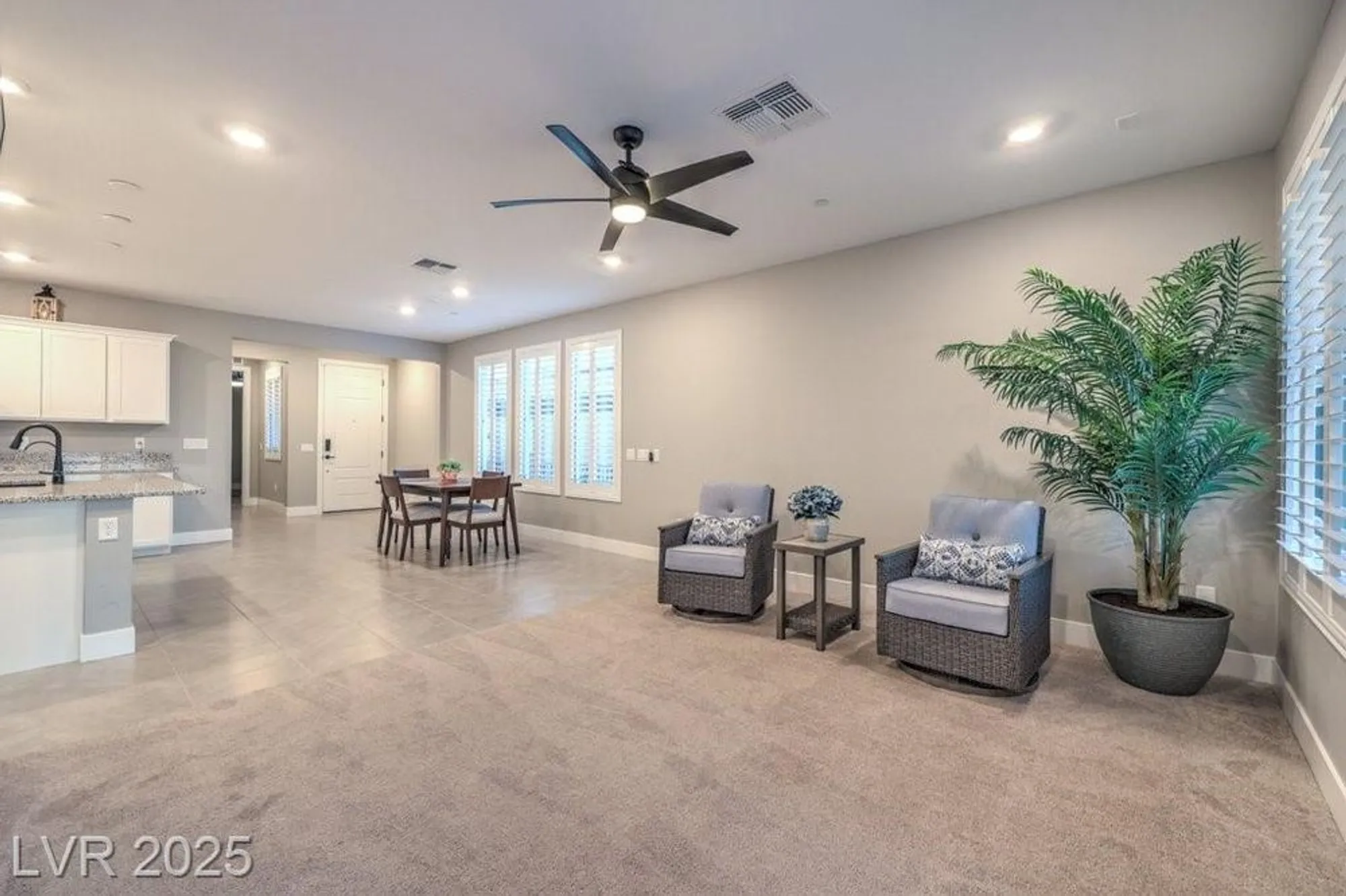 Property Slideshow image 16 of 48 | 70 lake bluff ct, Henderson, NV, 89011