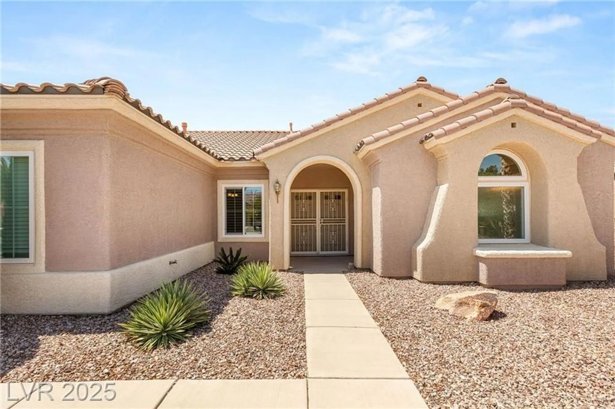 Property Slideshow image 4 of 28 | 2069 colvin run dr, Henderson, NV, 89052