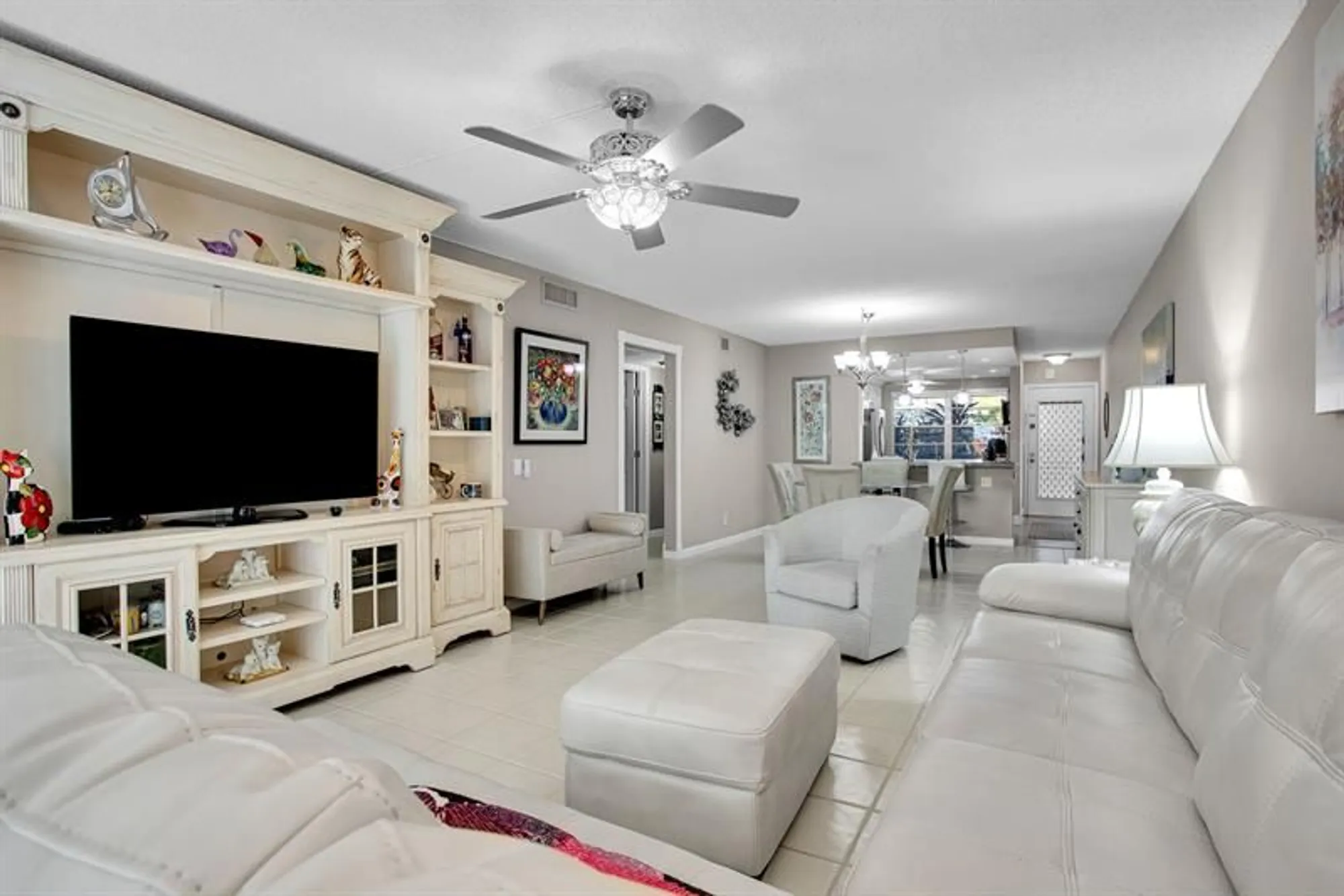 Property Slideshow image 12 of 32 | 3001 portofino isle l1, Coconut Creek, FL, 33066