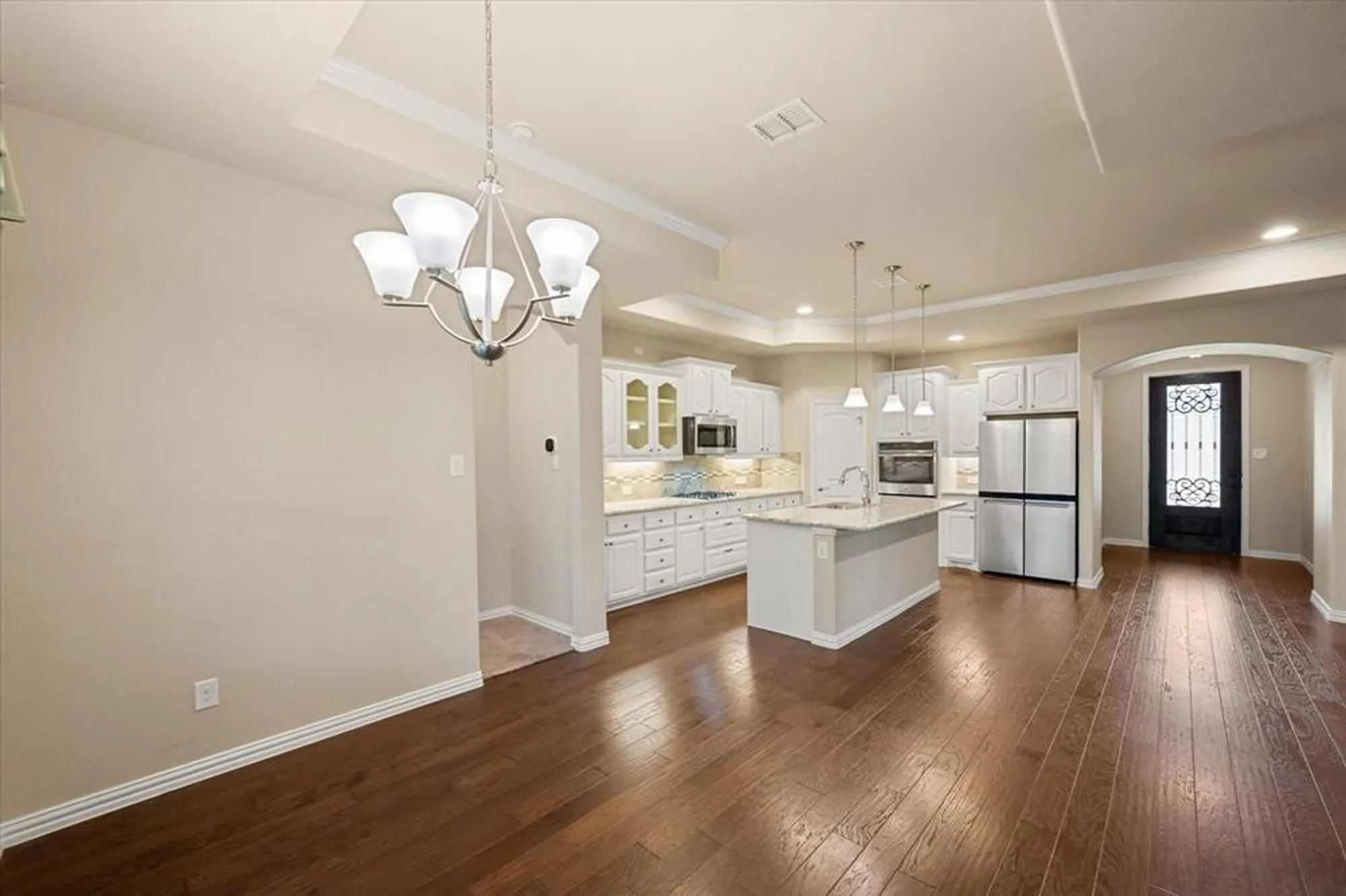 Property Slideshow image 15 of 39 | 2815 vista azul pl 2815, Mansfield, TX, 76063