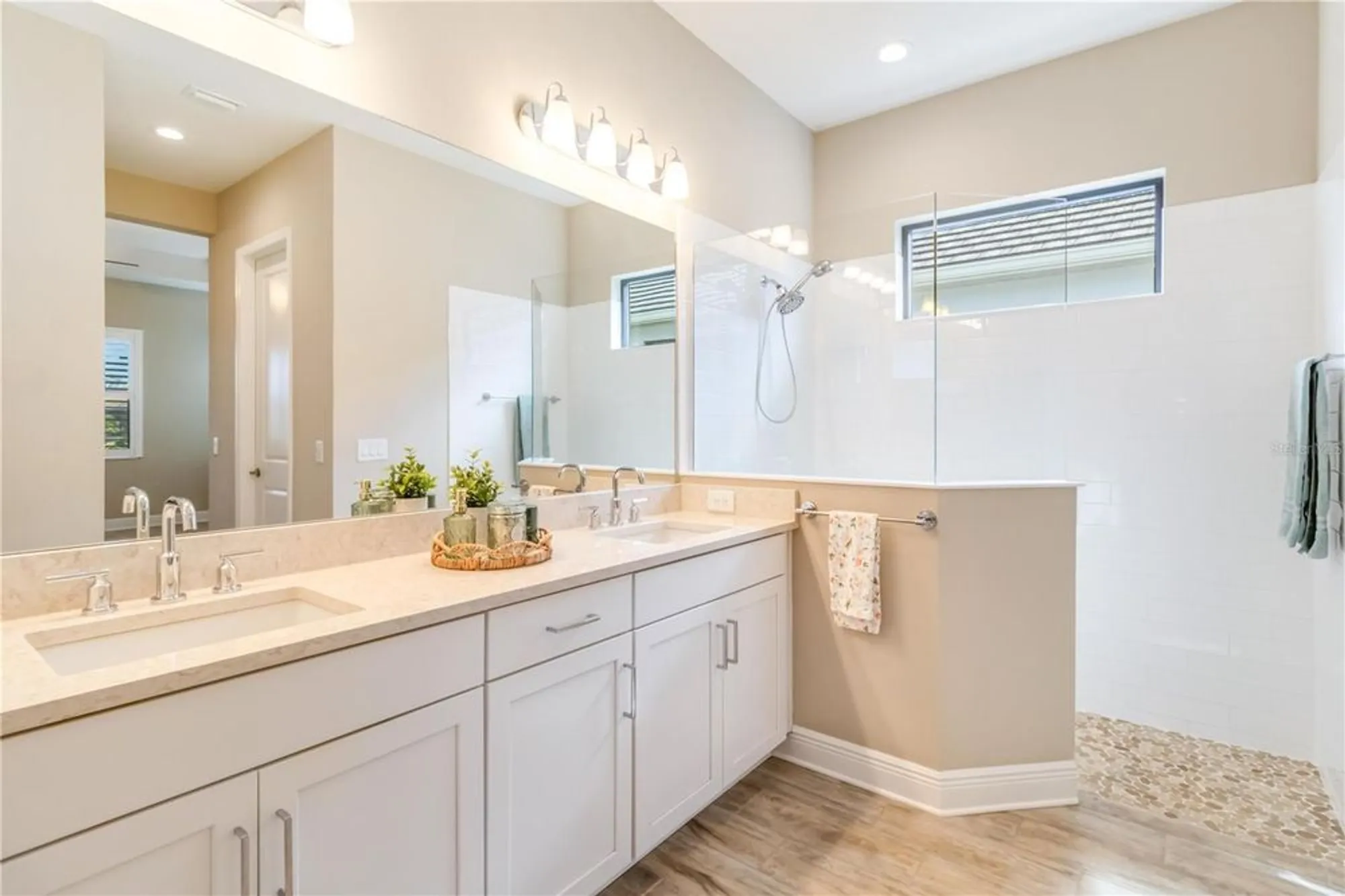 Property Slideshow image 22 of 59 | 21512 palatka dr, Venice, FL, 34293