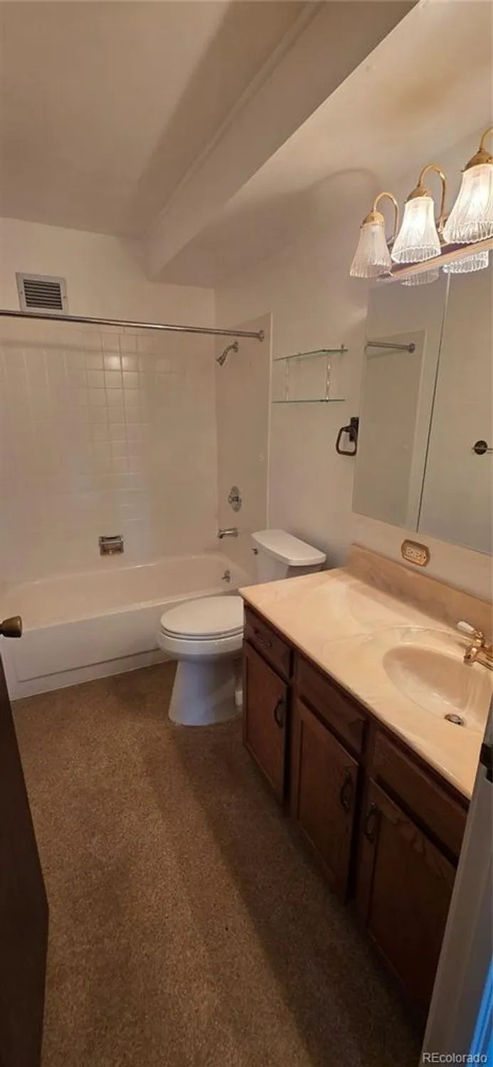 Property Slideshow image 4 of 7 | 13626 e bates ave apt 305, Aurora, CO, 80014