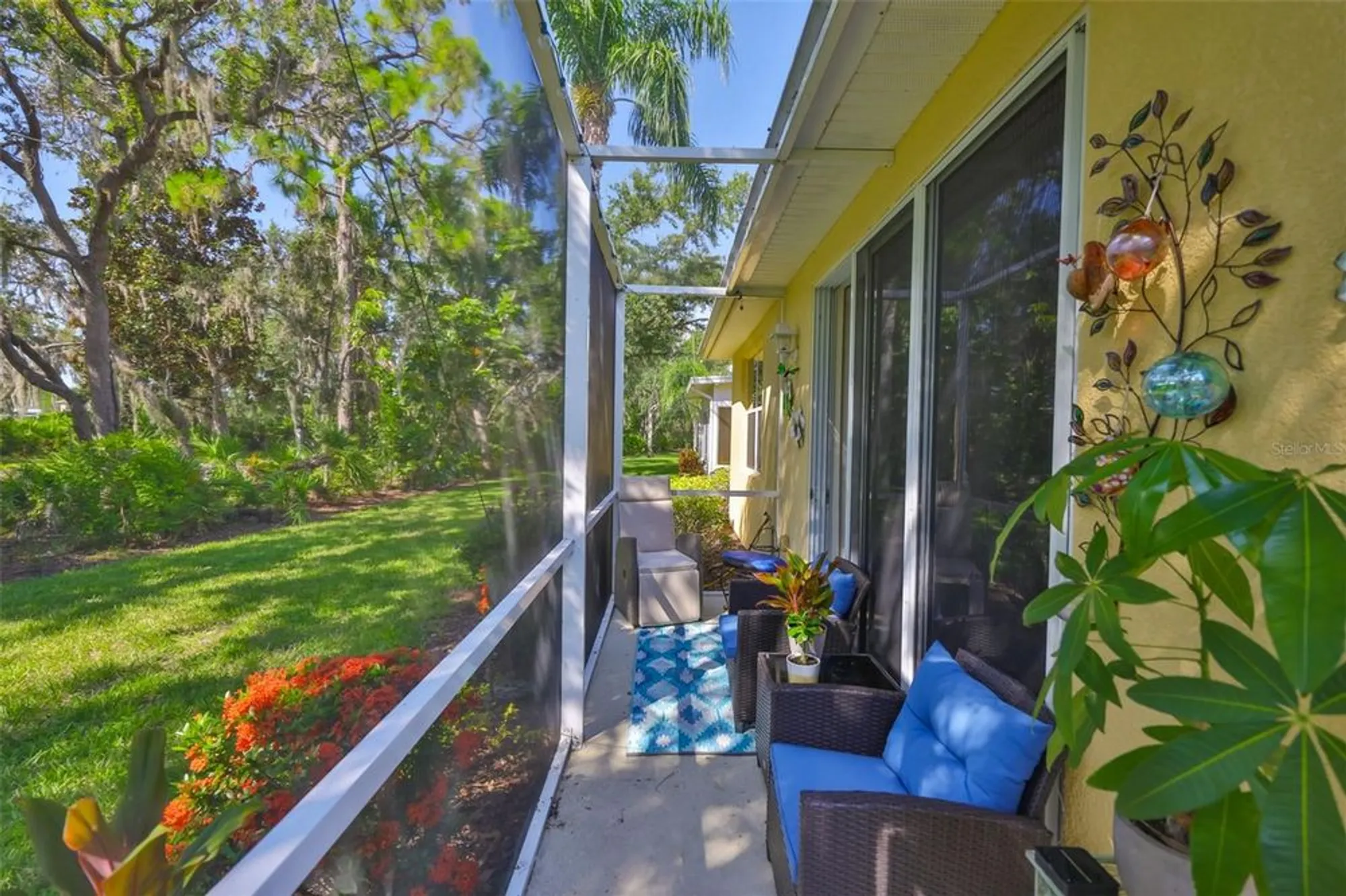 Property Slideshow image 32 of 63 | 2044 sifield greens way, Sun City Center, FL, 33573