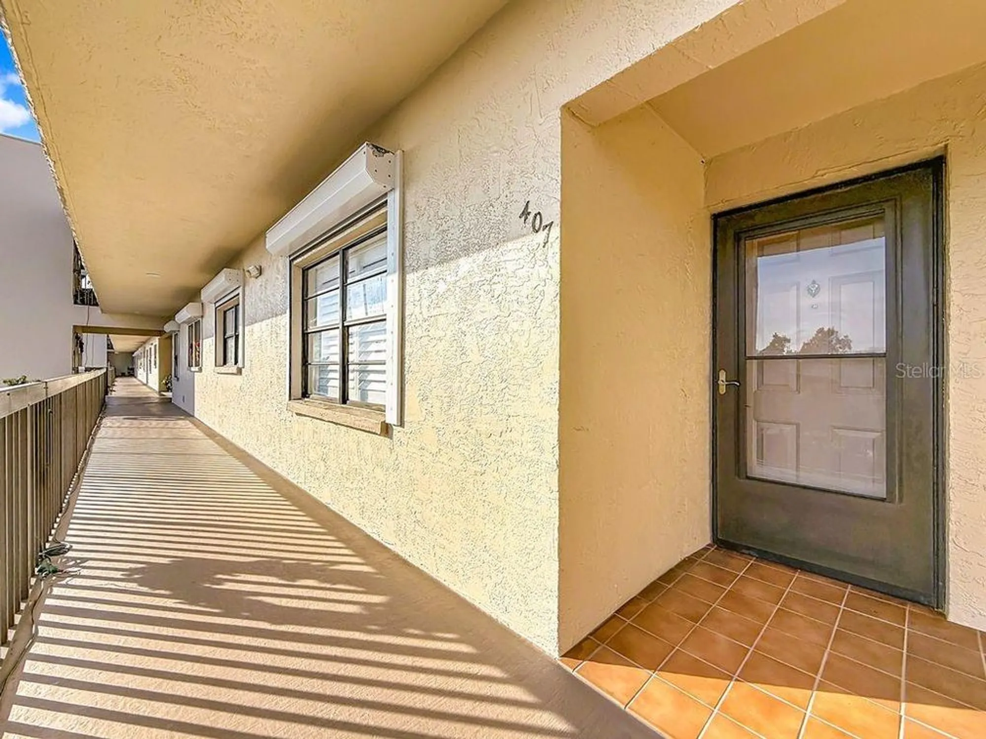 Property Slideshow image 3 of 50 | 8198 terrace garden dr n unit 407, St Petersburg, FL, 33709
