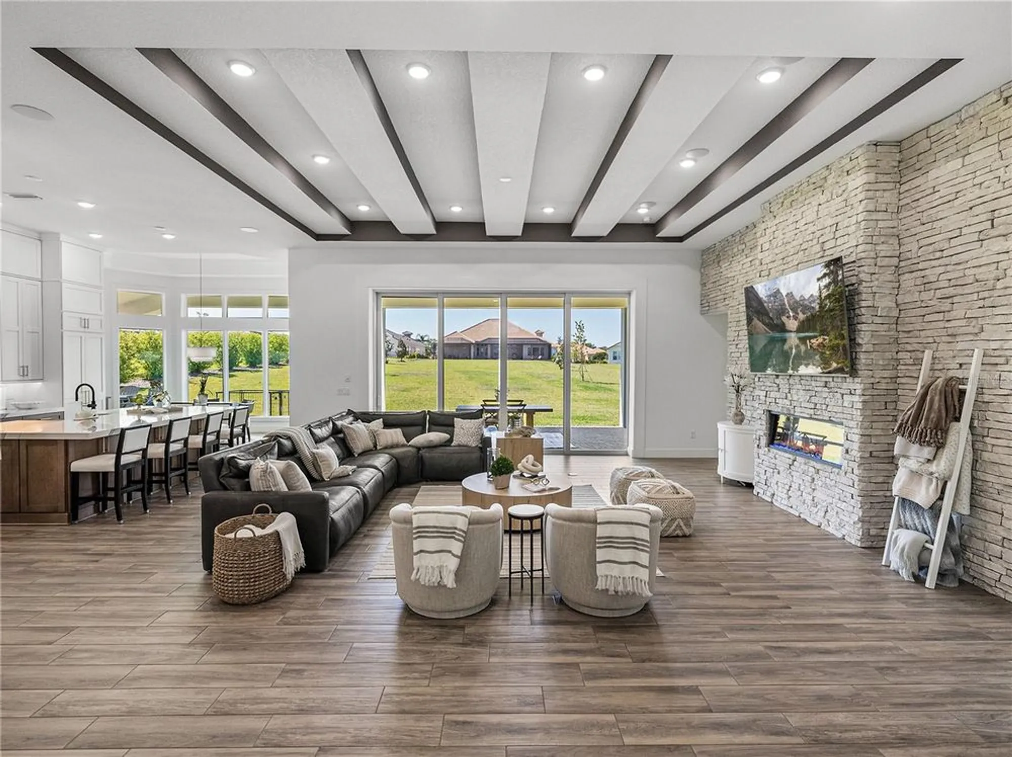 Property Slideshow image 8 of 81 | 13805 carryback dr, Dade City, FL, 33525