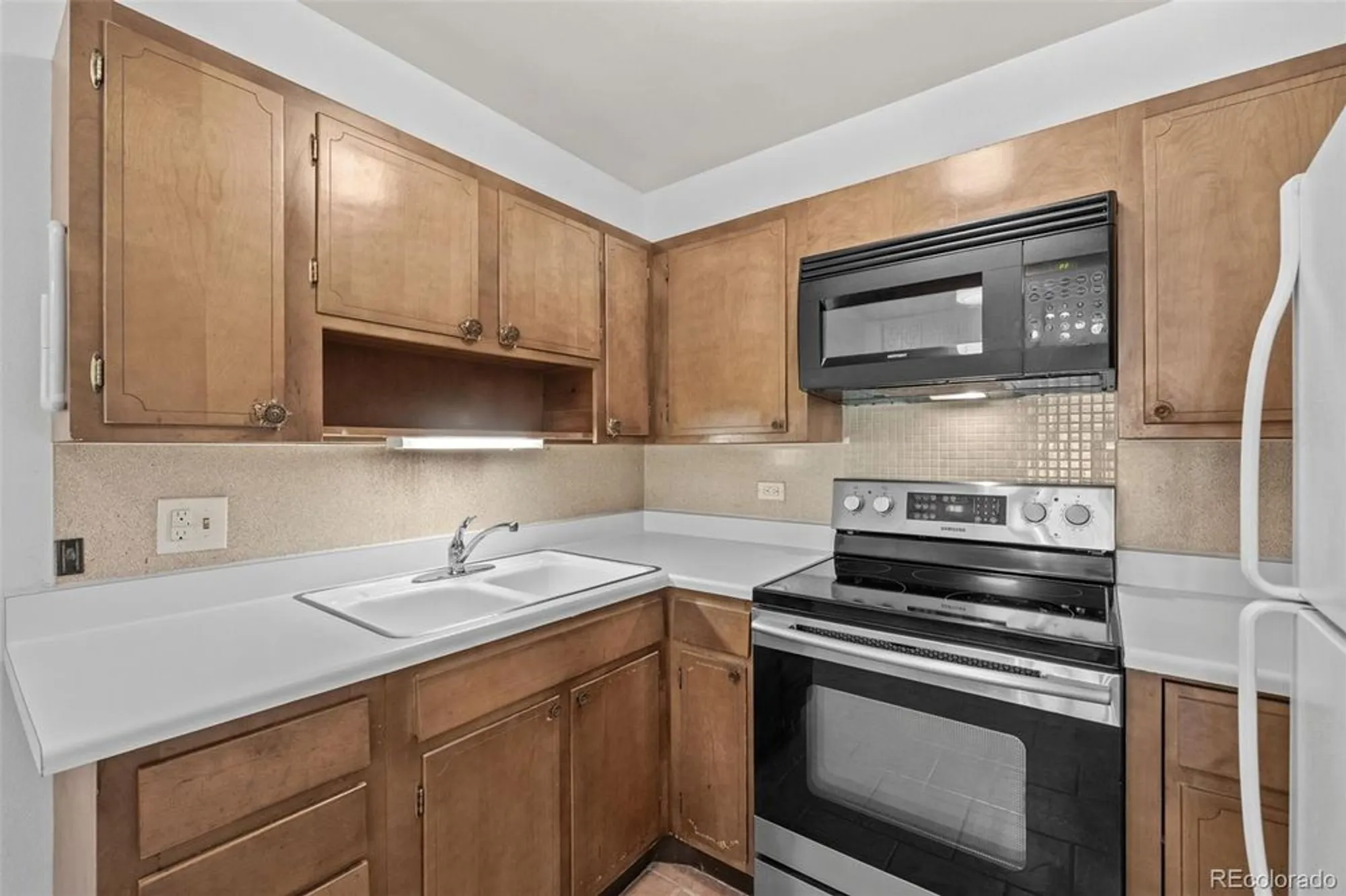 Property Slideshow image 14 of 36 | 755 s clinton st 7b, Denver, CO, 80247