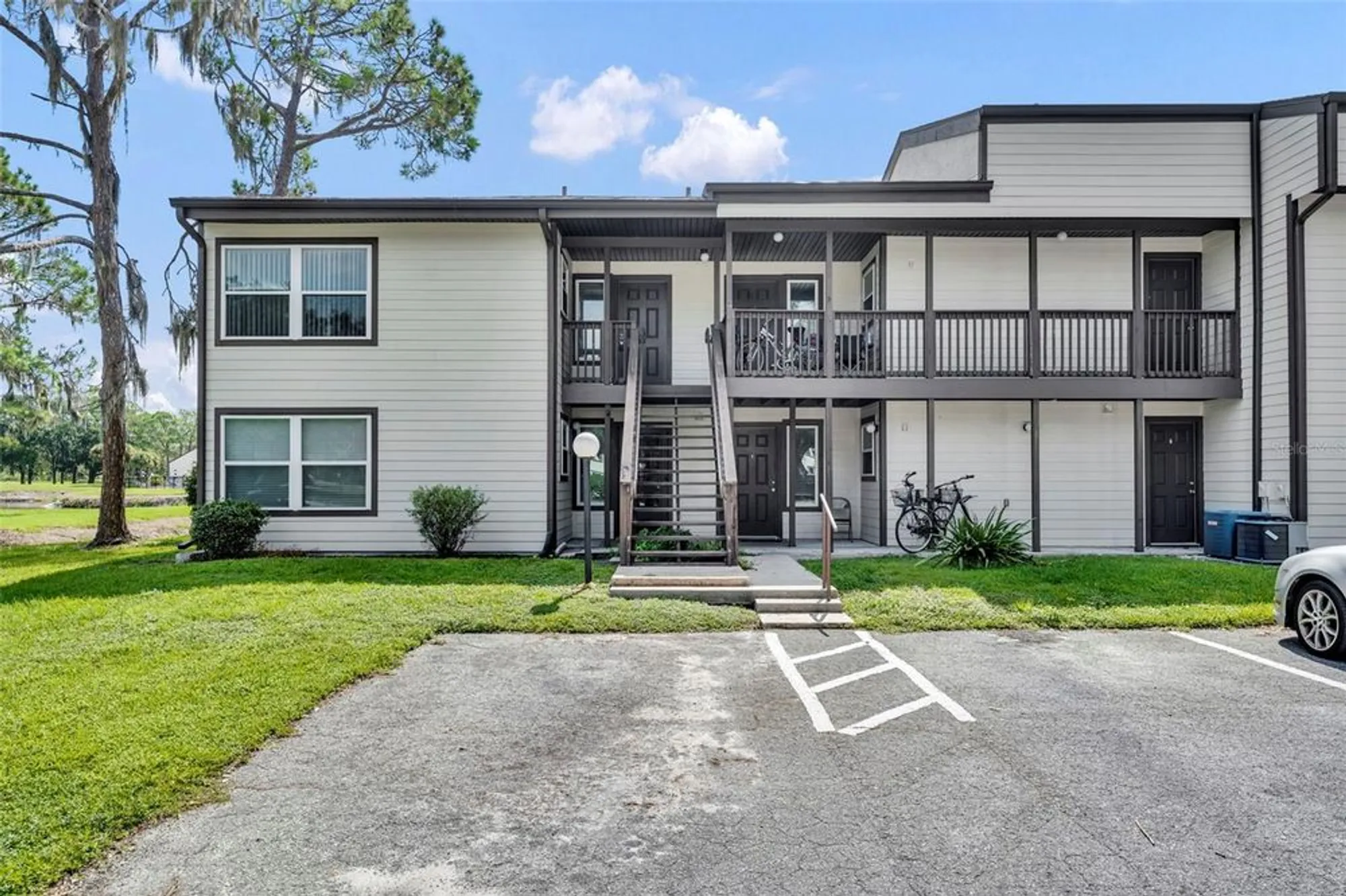 Property Slideshow image 1 of 43 | 19201 sandalwood dr # 19201, Wildwood, FL, 34785